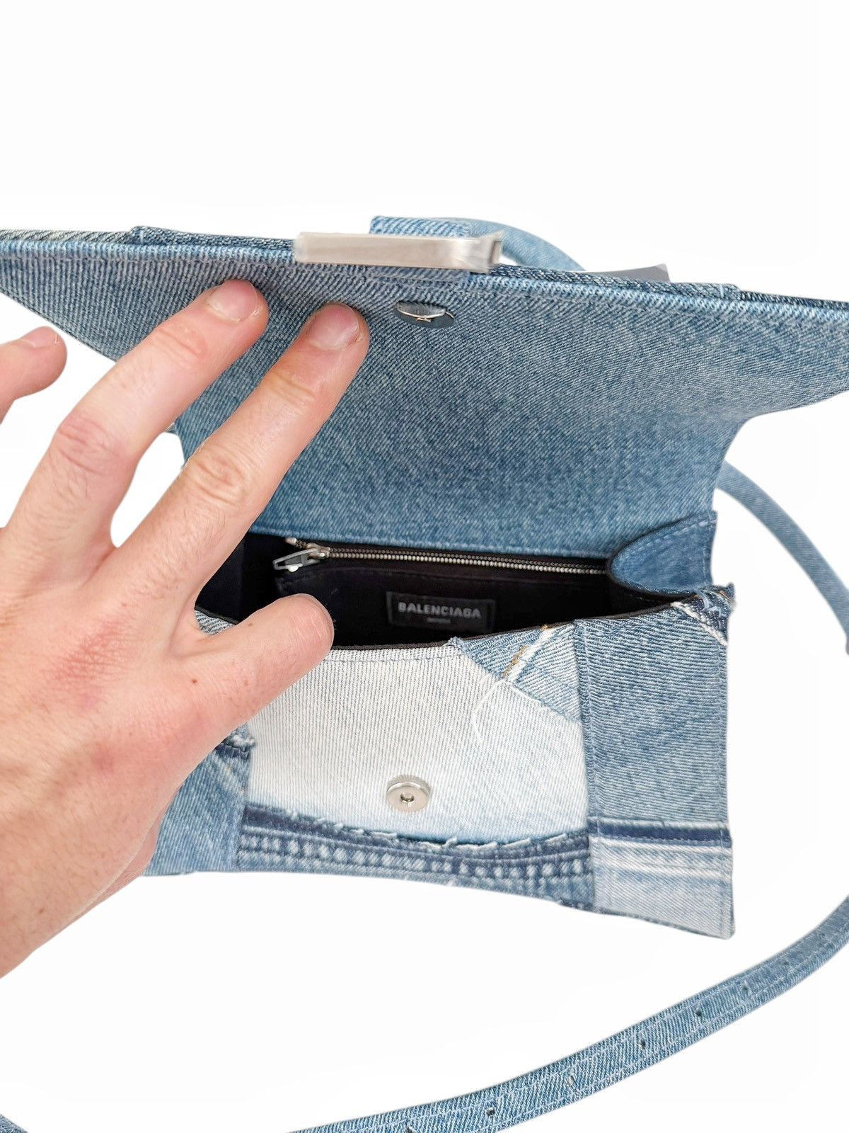 Balenciaga 1/1 Recycle Patchwork Denim Goat Hourglass Bag Size ONE SIZE - 9 Thumbnail