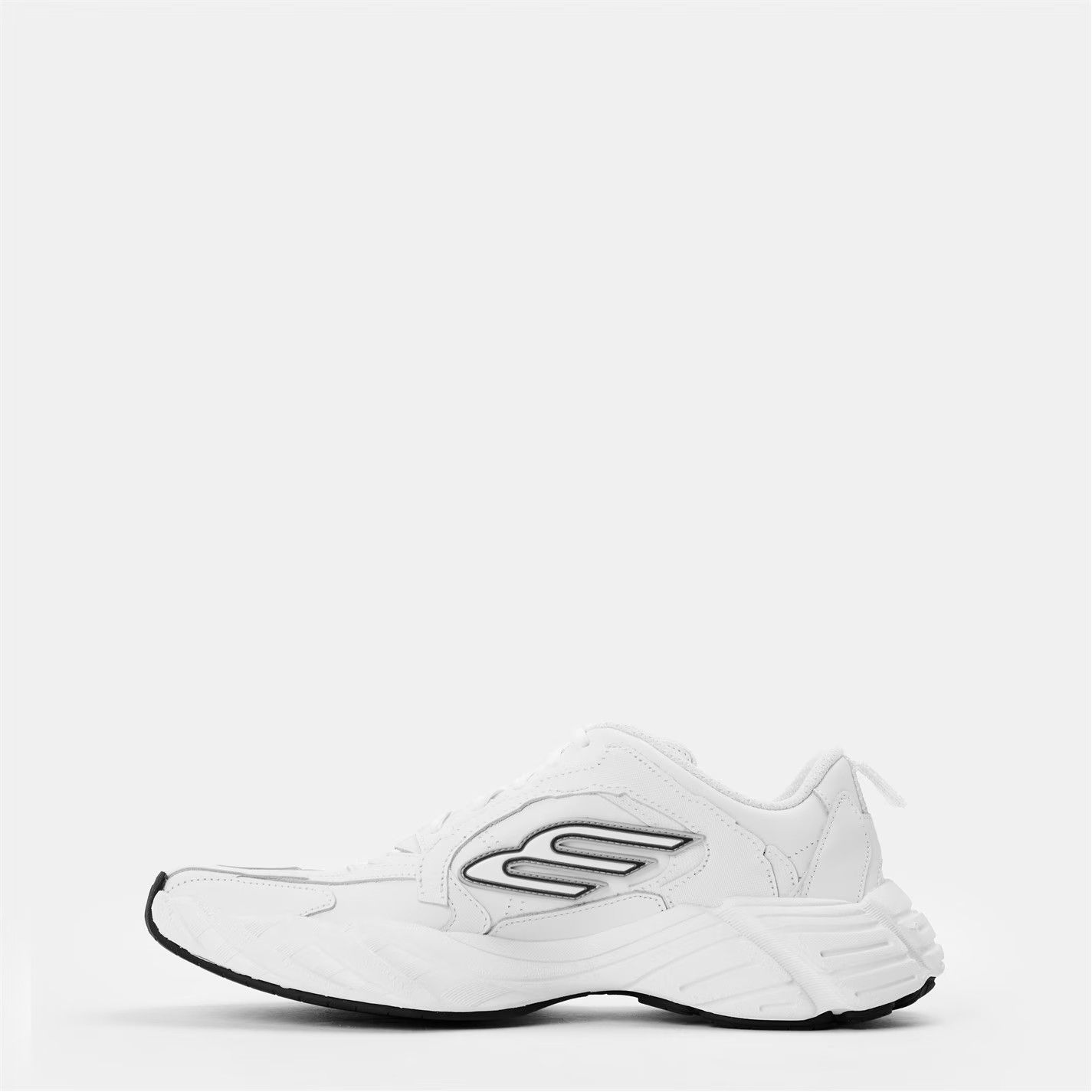 o1g2r1mq0226 Monday Trainers In White