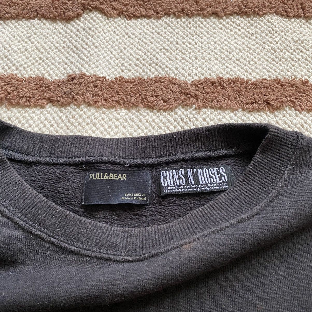 Band Tees GUNS N ROSES Y2K FADED LOCKED N LOADED BOXY SWEATSHIRT Size US M / EU 48-50 / 2 - 7 Thumbnail