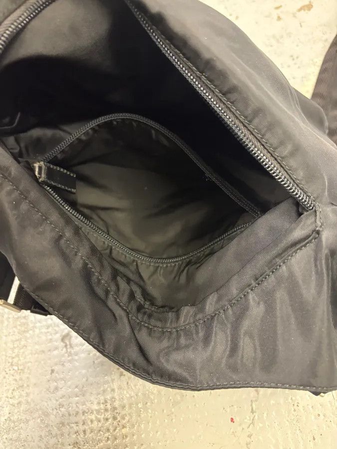 Prada 2000s Prada Black Nylon Crossbody Bag Size ONE SIZE - 9 Thumbnail