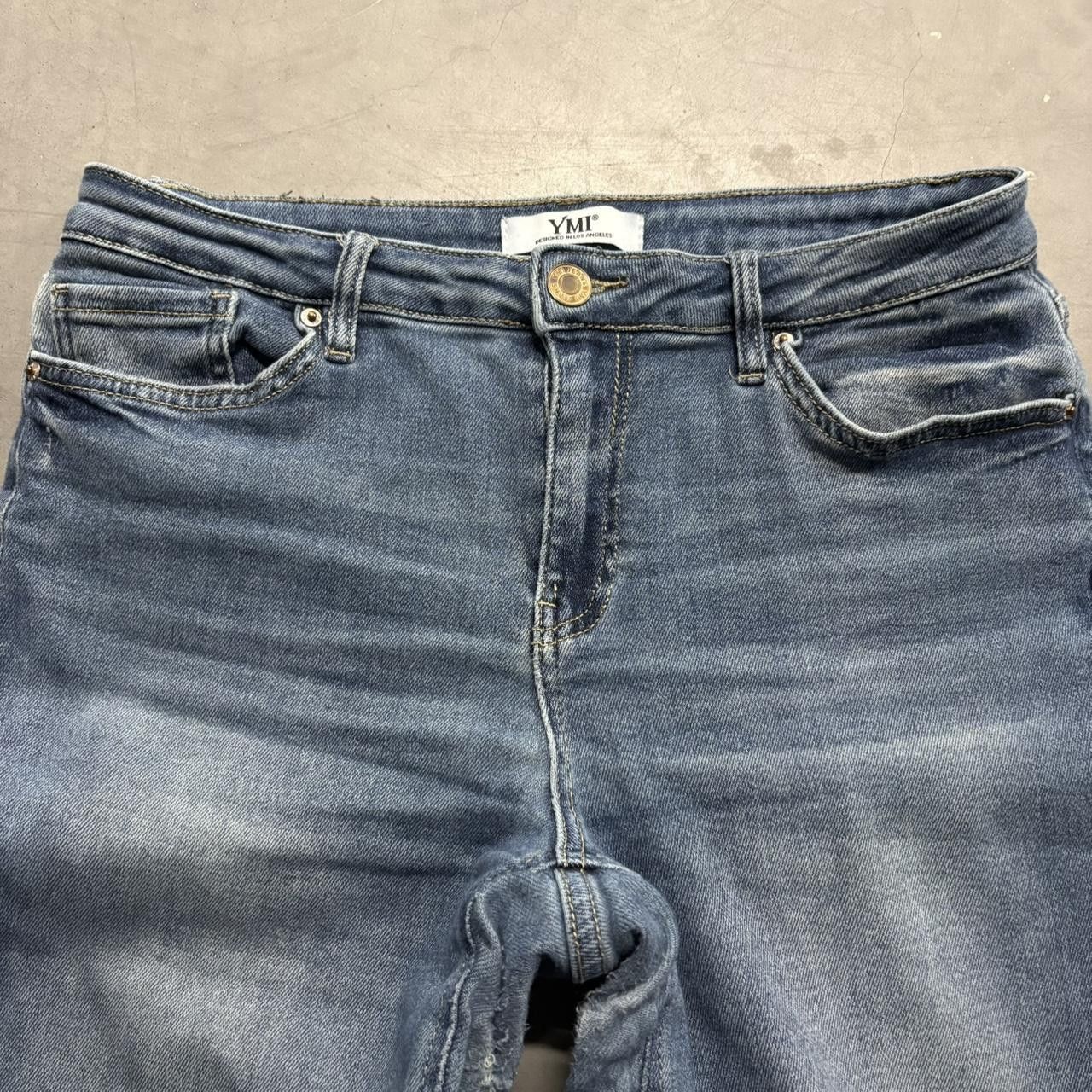 Vintage Crazy Vintage Y2K/2000s Baggy Wideleg YMI Medium Blue Wash Denim Jeans! Size US 30 / EU 46 - 2 Thumbnail