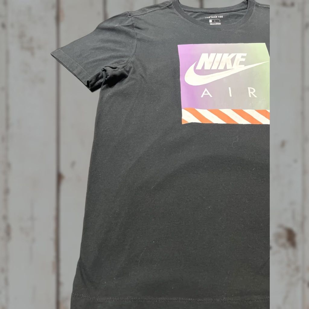 Nike Nike Tee T-Shirt Men Large Short Sleeve Black Graphic Logo Pullover Crew Neck Band Collar Nike Air Size US L / EU 52-54 / 3 - 1 Thumbnail