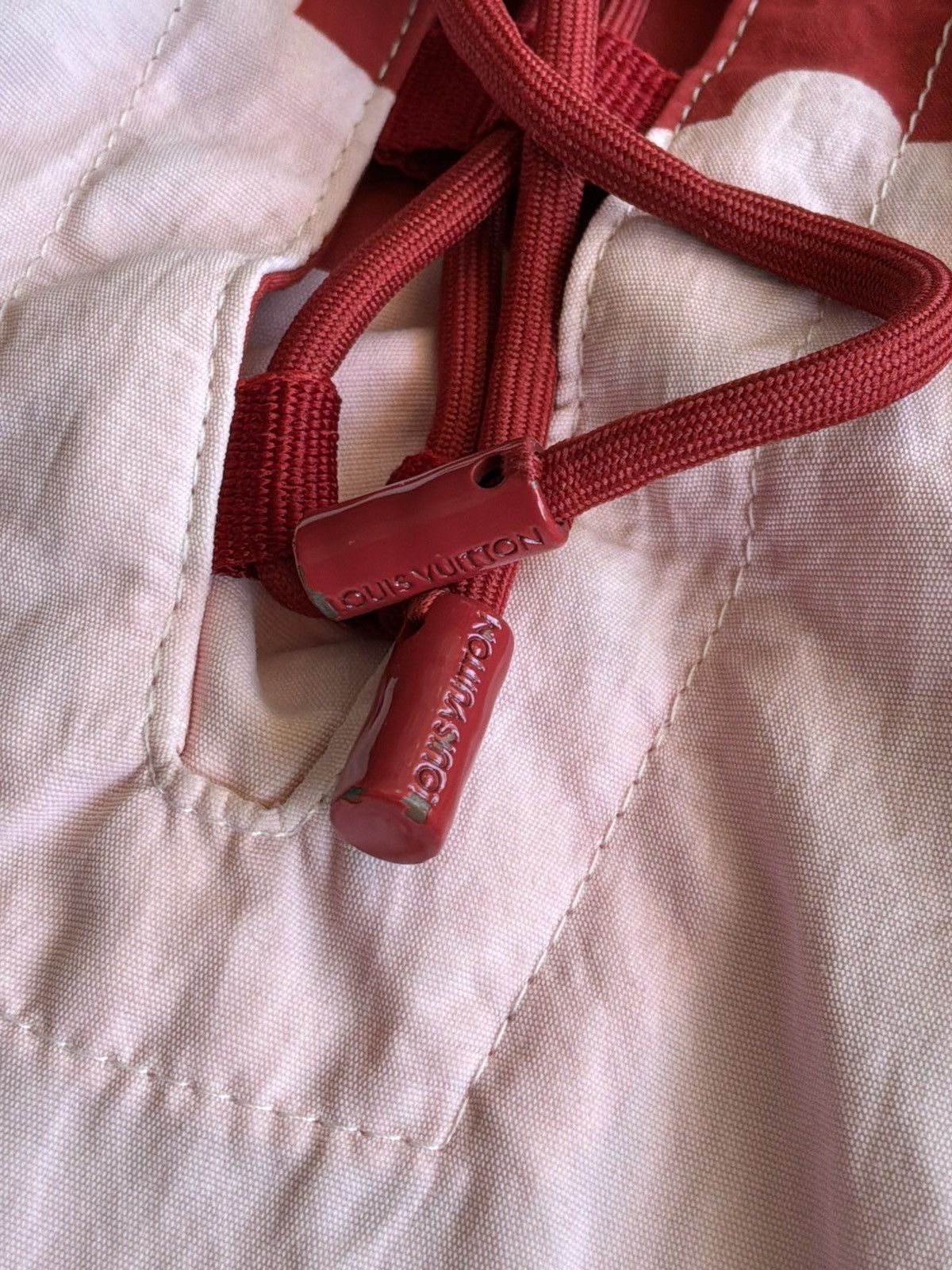 Louis Vuitton × Nigo Louis Vuitton x Human Made Red & White Checkered Windbreaker Size US M / EU 48-50 / 2 - 12 Thumbnail