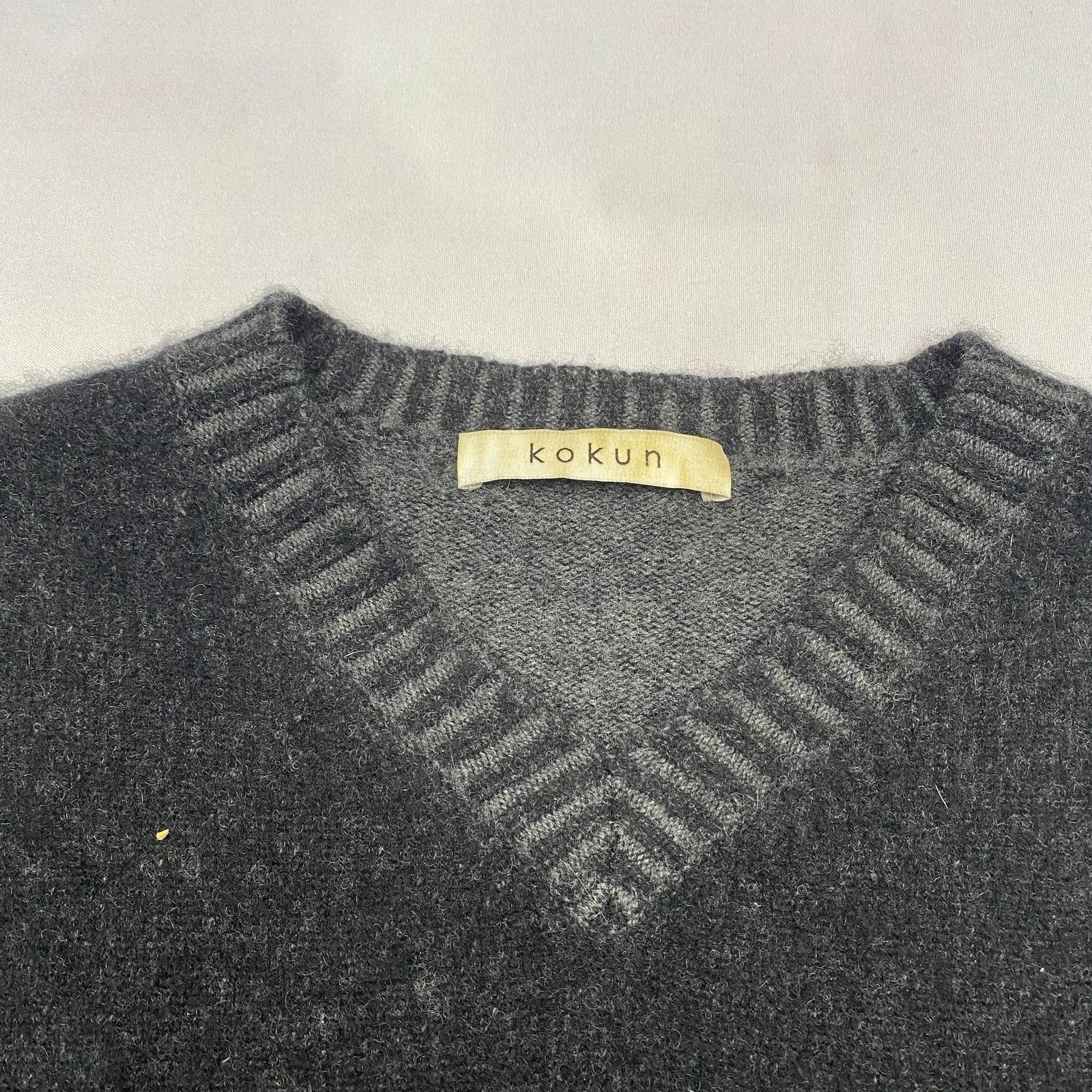 Other Kokun Cashmere V Neck Sweater Men's Large Quiet Luxury Size US L / EU 52-54 / 3 - 4 Thumbnail