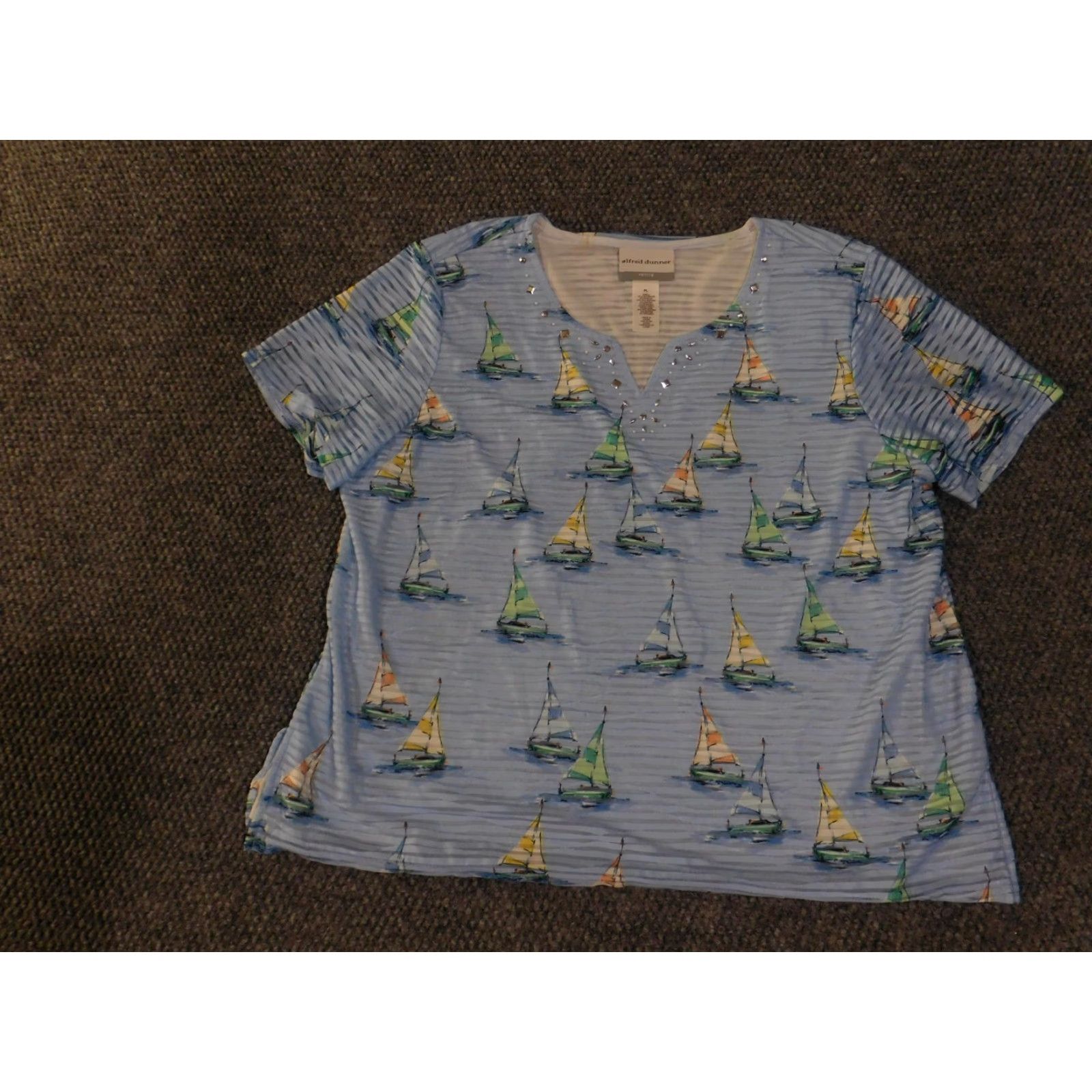 Vintage VINTAGE? No. Alfred Dunner Shirt Womens Petite Large Sailboat Print Embellished Nautical Top Size L / US 10 / IT 46 - 3 Thumbnail