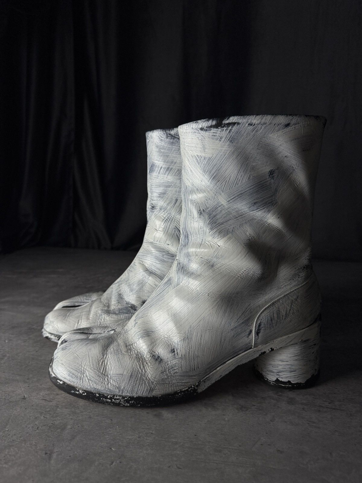 Maison Margiela MAISON MARGIELA Painted Tabi Boots Size US 8.5 / EU 41-42 - 3 Thumbnail