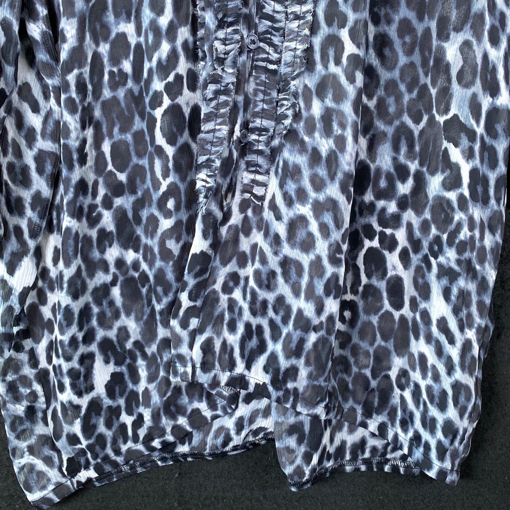 Express Express Blouse Womens Multicolored Animal Print Button 3/4 Sleeve Sheer Large Size L / US 10 / IT 46 - 3 Thumbnail