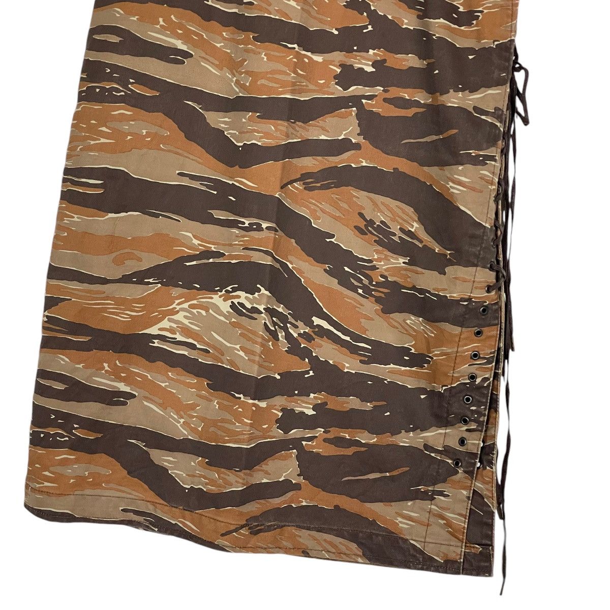 Hysteric Glamour Hysteric Glamour Bondage Camo Maxi Skirt Size 25" / US 0 / IT 36 - 6 Thumbnail