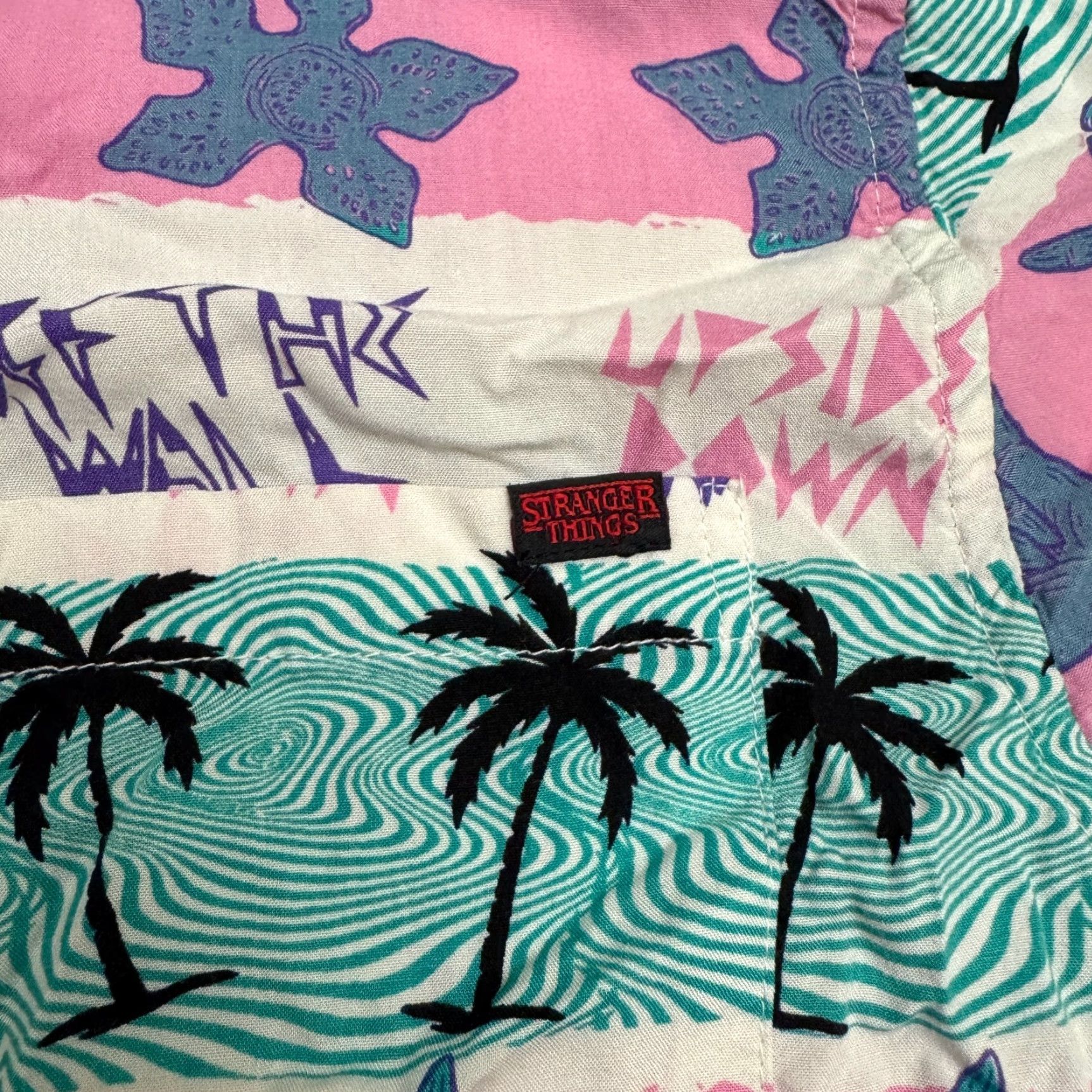 Vans Vans Off The Wall Stranger Things Button Down Shirt Mens Small Multicolor Demogorgon Size US S / EU 44-46 / 1 - 6 Thumbnail