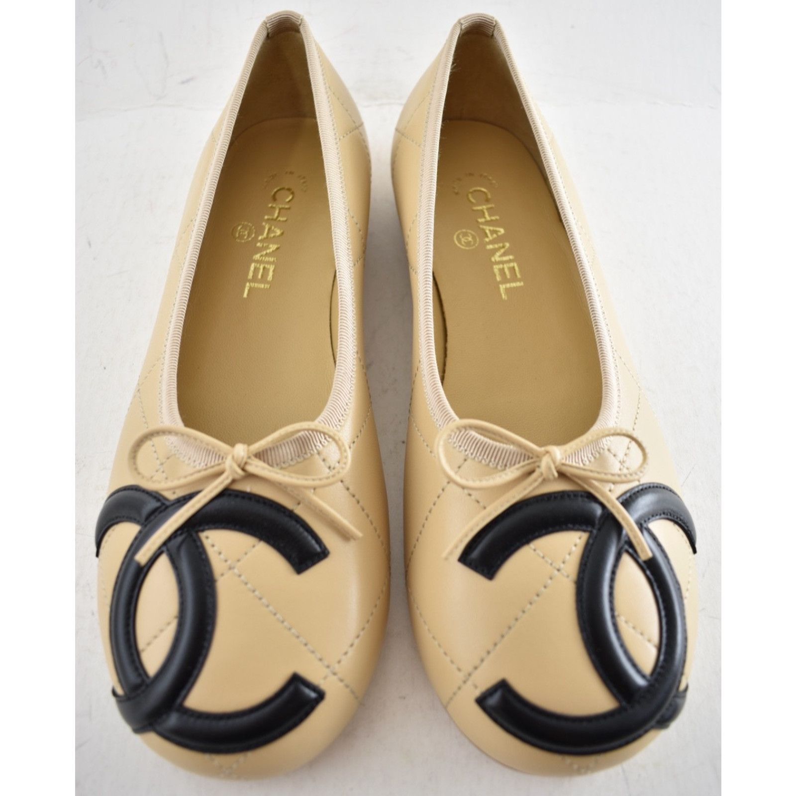Chanel Chanel Coco Beach Beige Black CC XL Logo Ballet Flat 36.5 Size US 5.5 / IT 35.5 - 5 Thumbnail