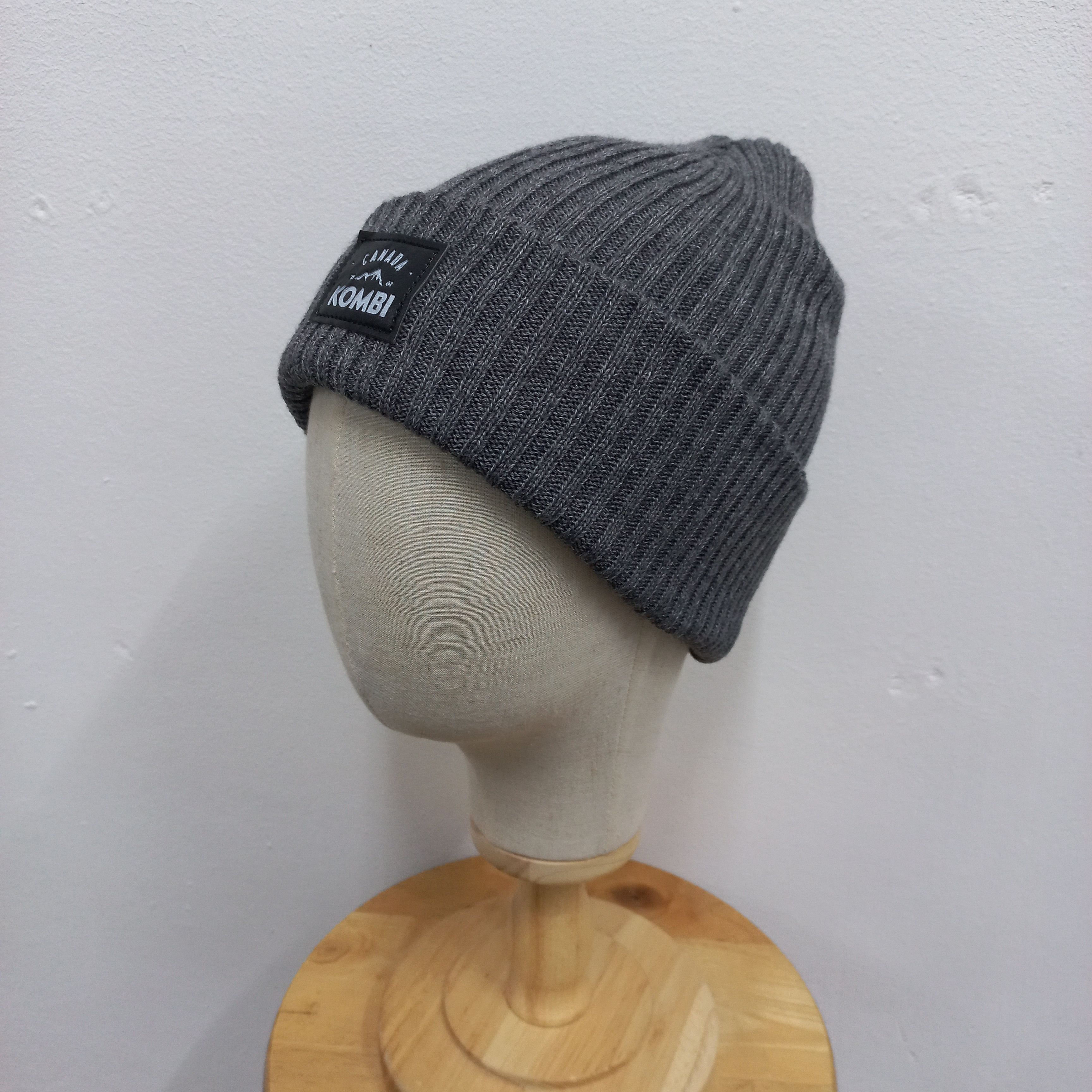 Japanese Brand 🏔Canada kombie patch outdoor style beanie hat Size ONE SIZE - 2 Thumbnail