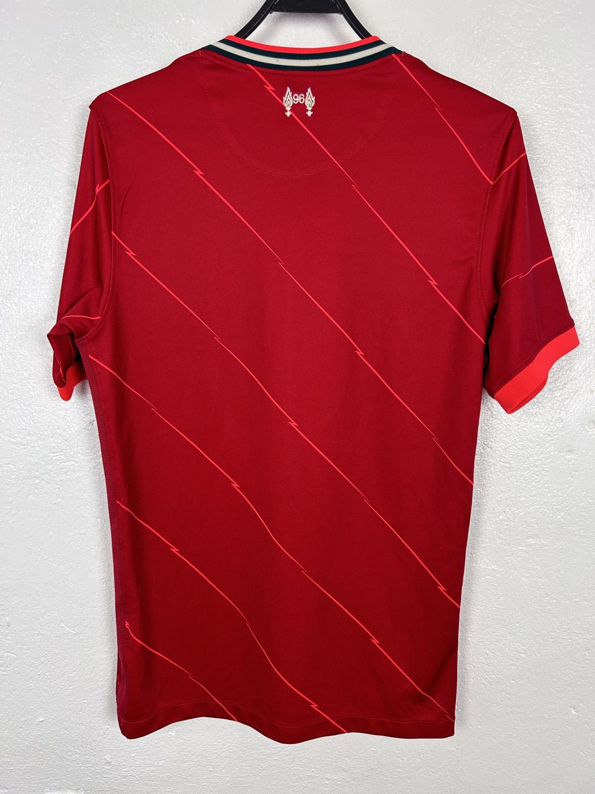Nike Nike x Liverpool FC 2021/22 Home Kit Soccer Jersey Size US S / EU 44-46 / 1 - 6 Thumbnail
