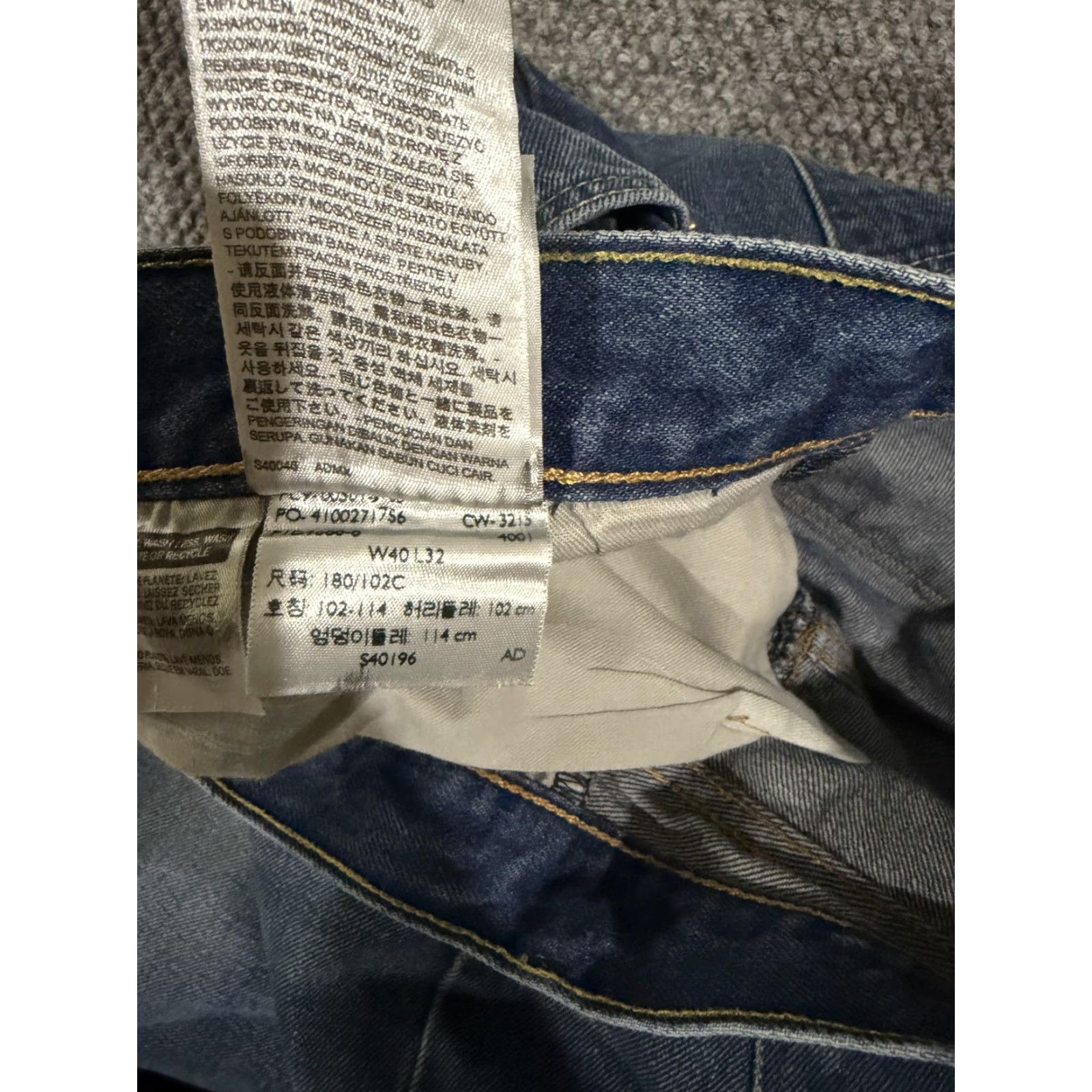 Levi's Levi's 501 Jeans Mens 40x32 Blue Medium Wash Denim Button Fly Straight Leg 5-Pocket Regular Fit Pants Size US 40 / EU 56 - 5 Thumbnail