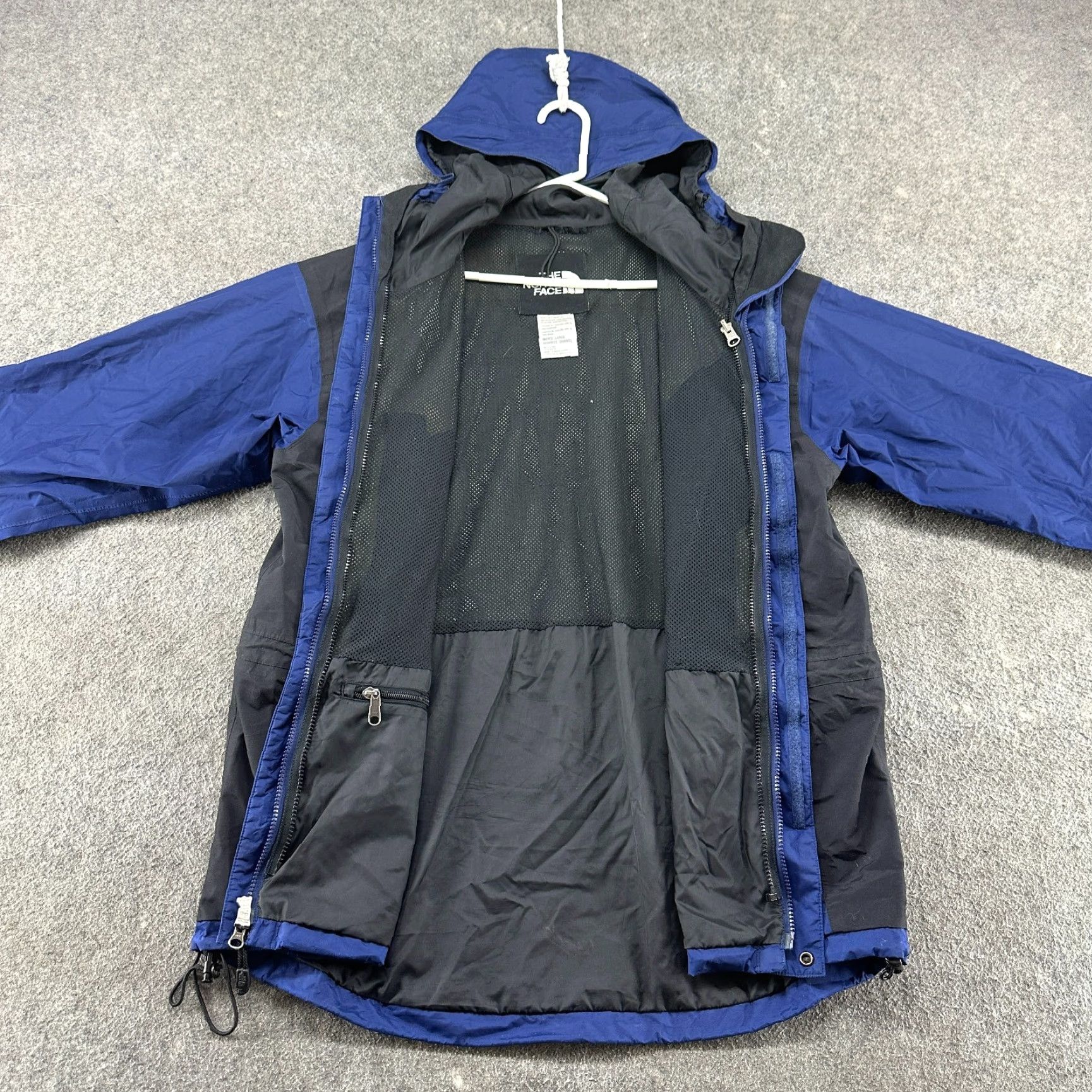 The North Face VINTAGE The North Face Mountain Light Jacket Hooded Parka Men L Blue 90s Goretex Nylon Water Resistant Winter Spring Fall Size US L / EU 52-54 / 3 - 2 Thumbnail