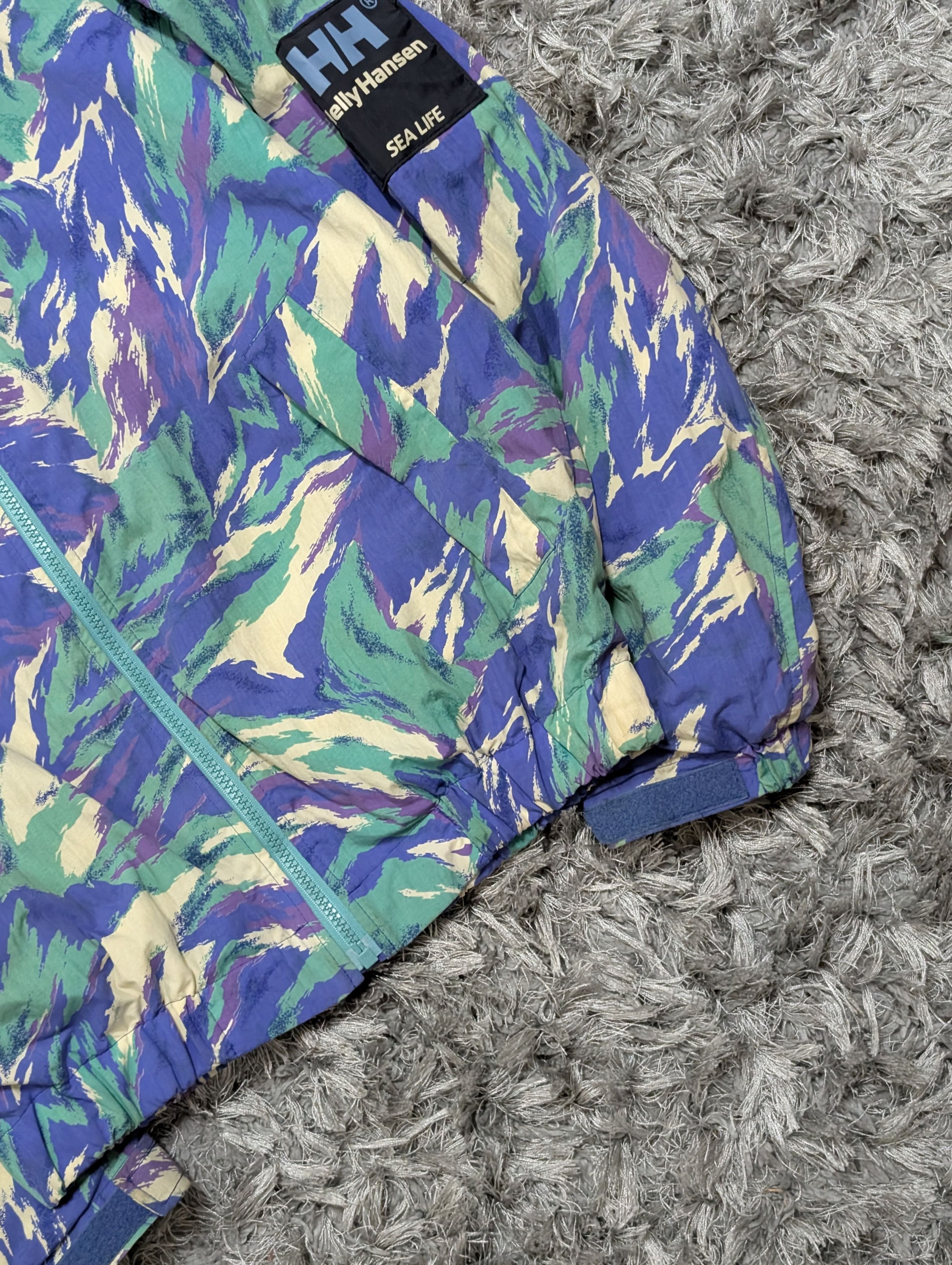 Helly Hansen Vintage 80 Helly Hansen Sea Life Reminiscent Pattern Jacket Size US M / EU 48-50 / 2 - 5 Thumbnail
