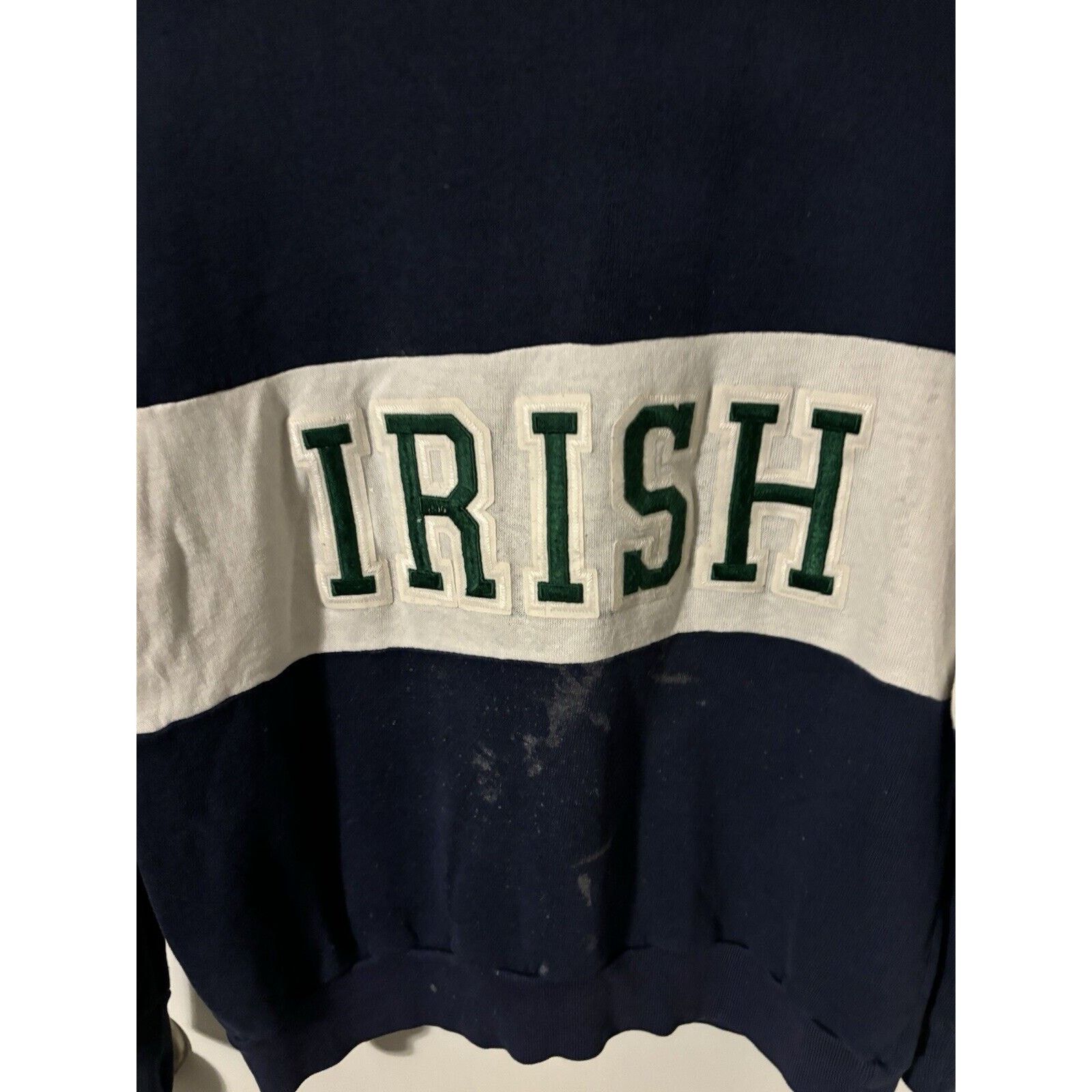 Champion Vintage distressed 80s champion college crewneck size Large Size US L / EU 52-54 / 3 - 2 Thumbnail