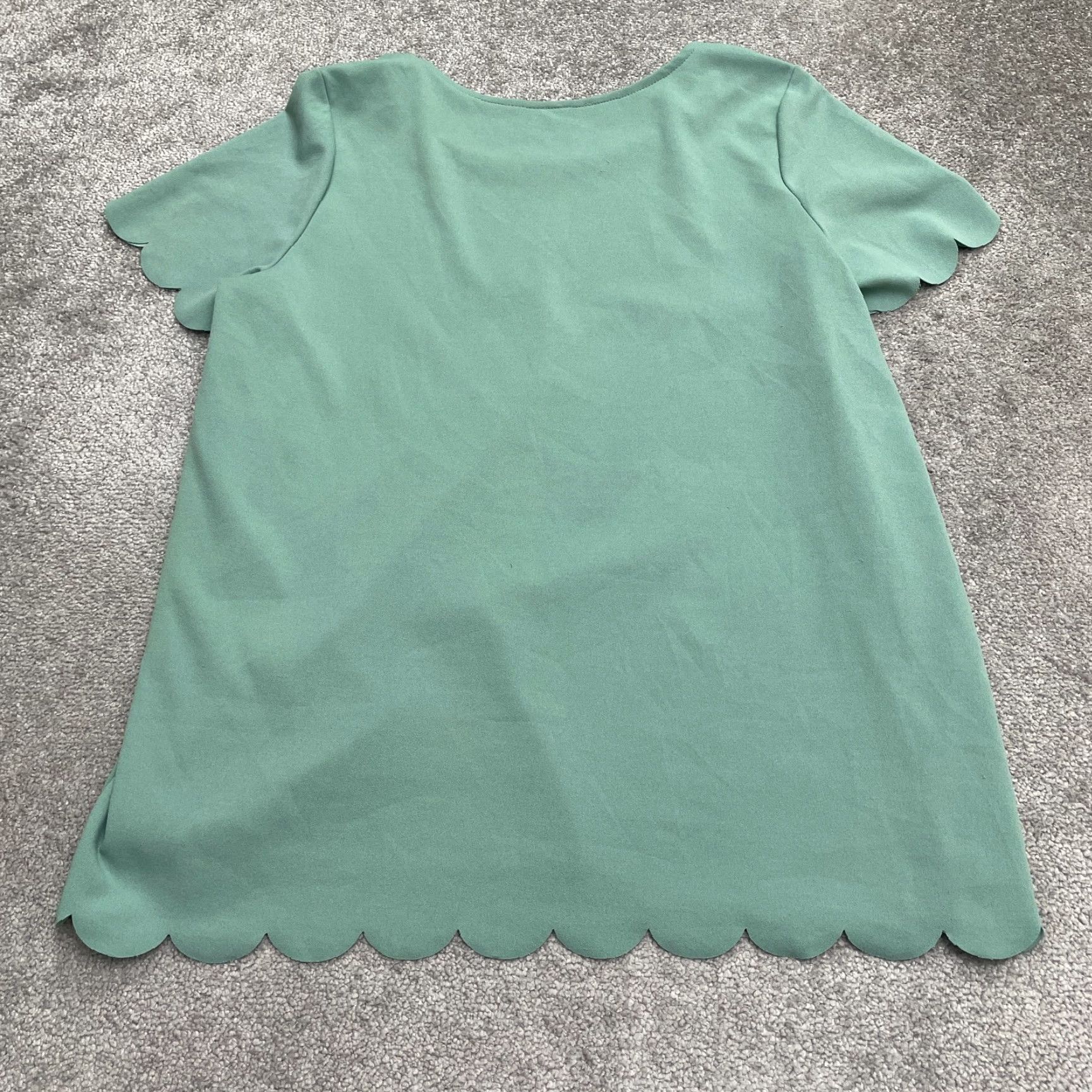 Vintage **Green Round Neck Short Sleeve Tunic Blouse Womens 2X** User: **Green Round Neck Short Sleeve Tunic Blouse - Womens 2X** Size XXL / US 16-18 / IT 52-54 - 2 Thumbnail