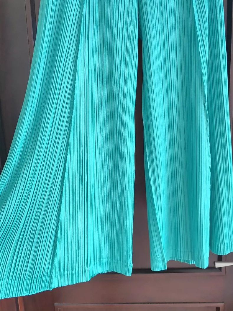 Issey Miyake Issey Miyake size:3 Mint green wide straight-leg trousers Size 22" - 6 Thumbnail