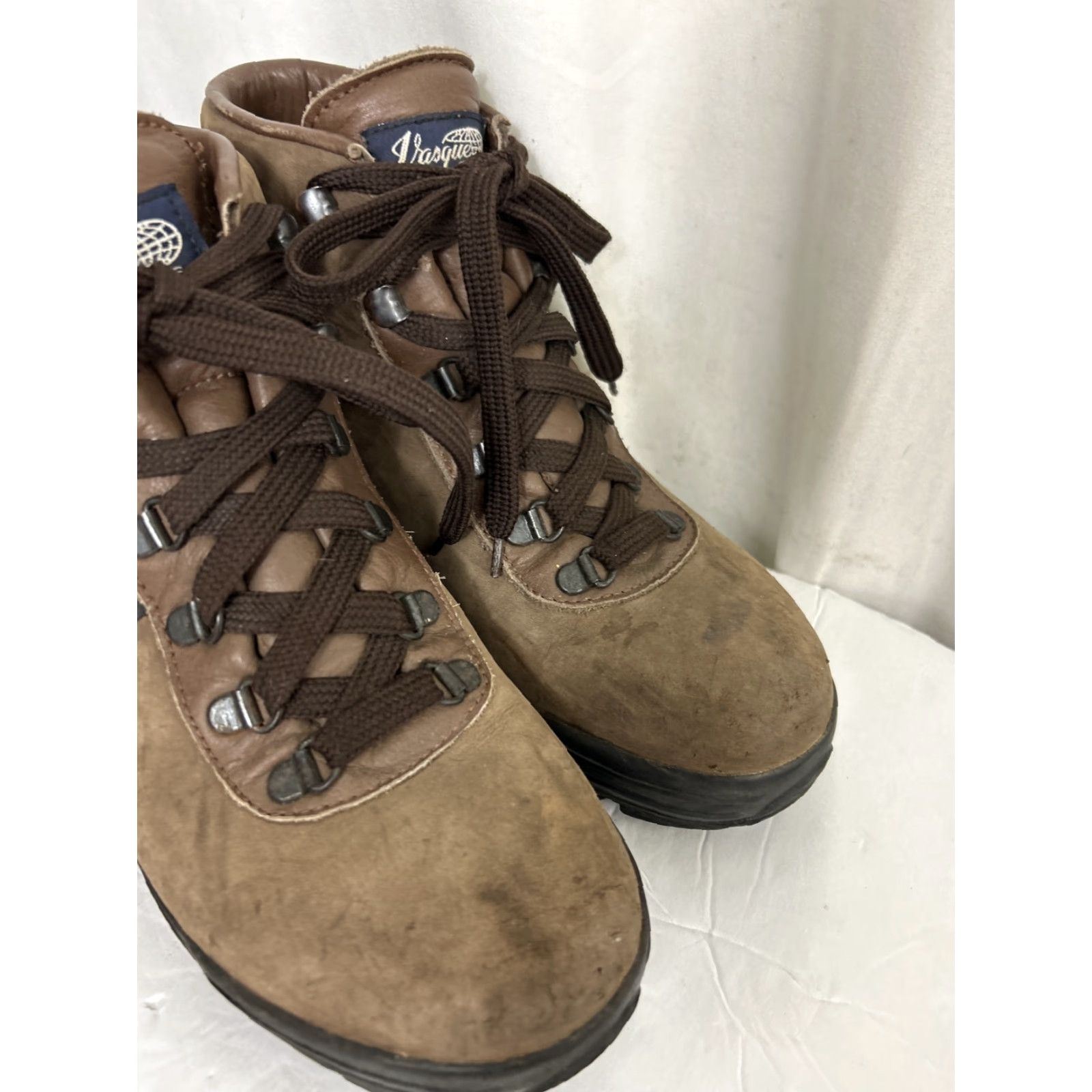 Vasque Vasque Sundowner 7530 Brown Gore-Tex Leather Hiking Boots Vintage Men Left 8.5 Right 7 US 8.5 M Leather Outsole Almond Toe Lace Up hiking Boots Mens Size US 9 / EU 42 - 2 Thumbnail