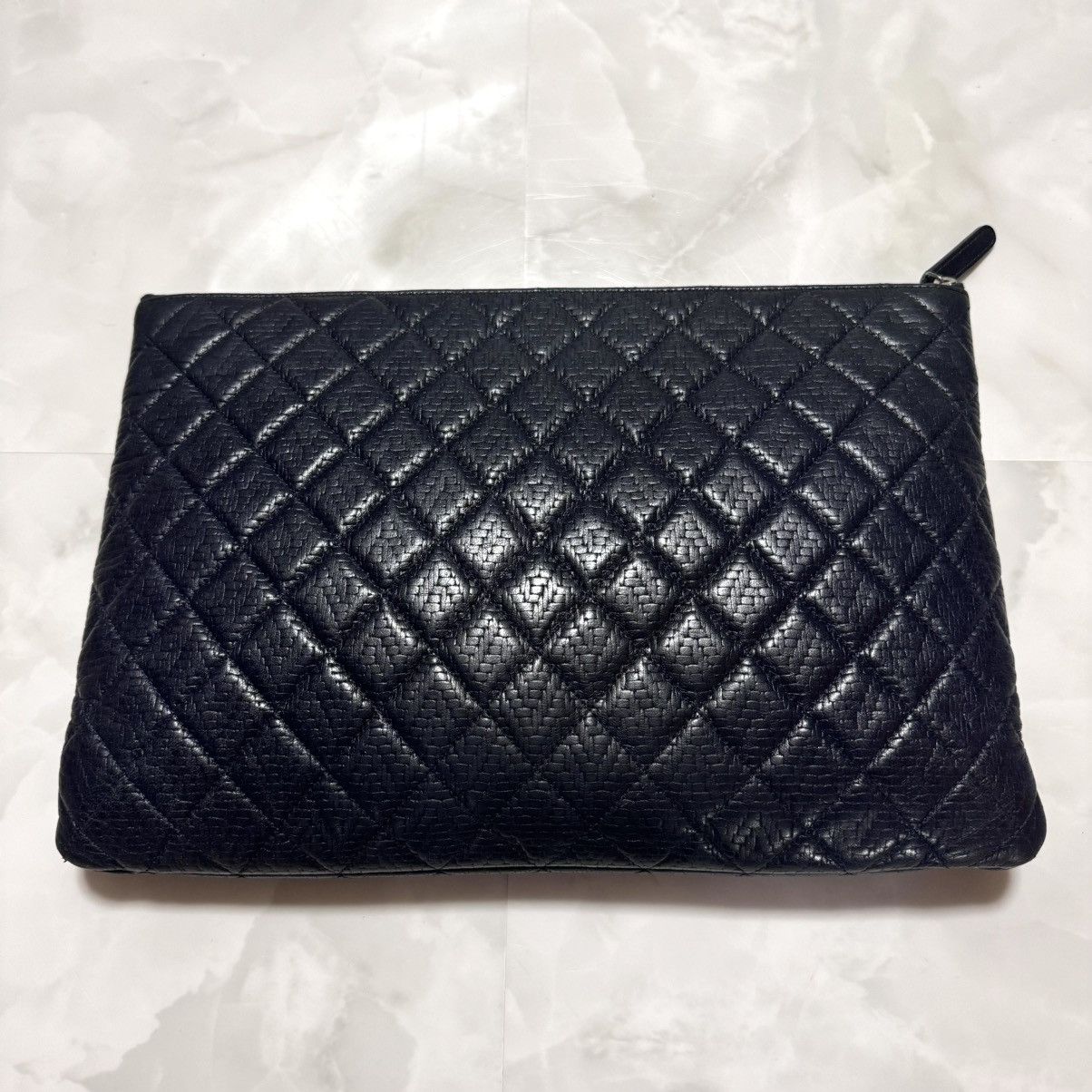 Chanel Chanel COCO patch, matelassé leather clutch bag, dark navy Size ONE SIZE - 9 Thumbnail