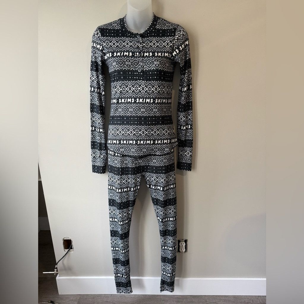 SKIMS SKIMS Black and White Patterned Pajamas Size M / US 6-8 / IT 42-44 - 2 Thumbnail