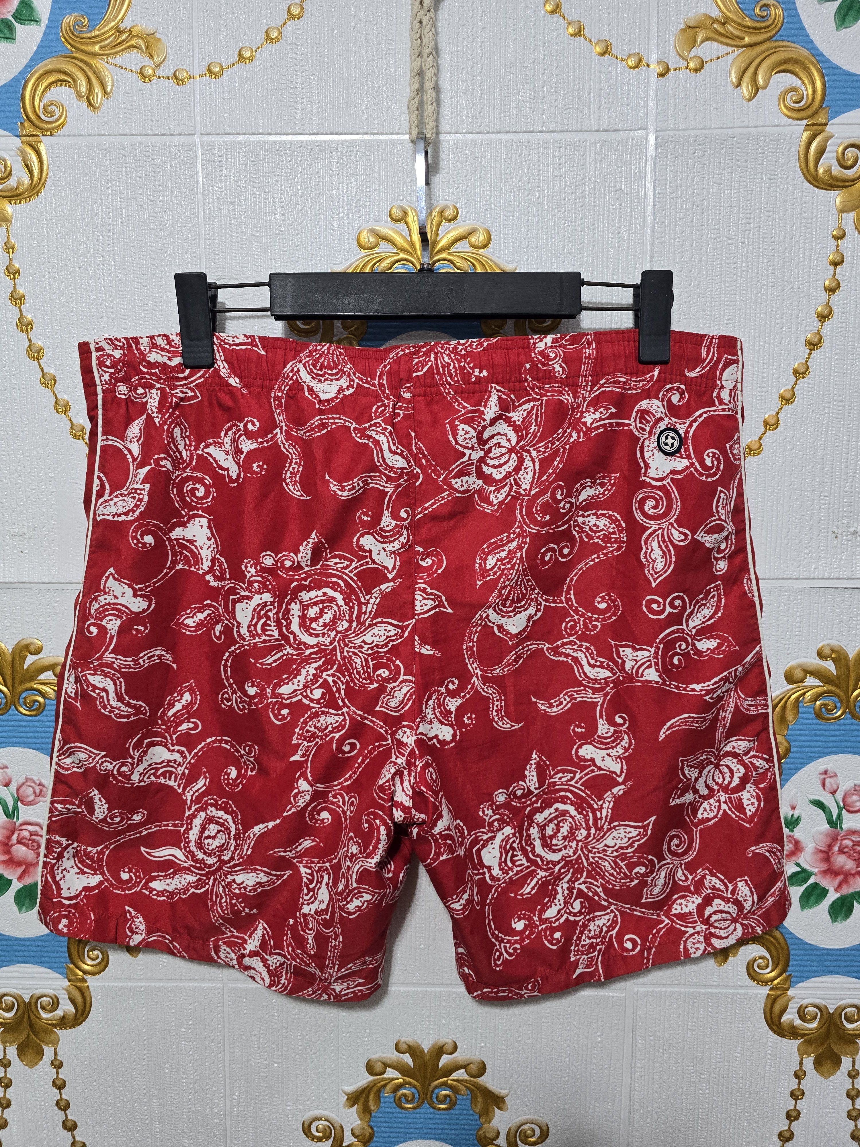Colmar Colmar red floral print swim shorts. VINTAGE,xl Size US 36 / EU 52 - 5 Thumbnail