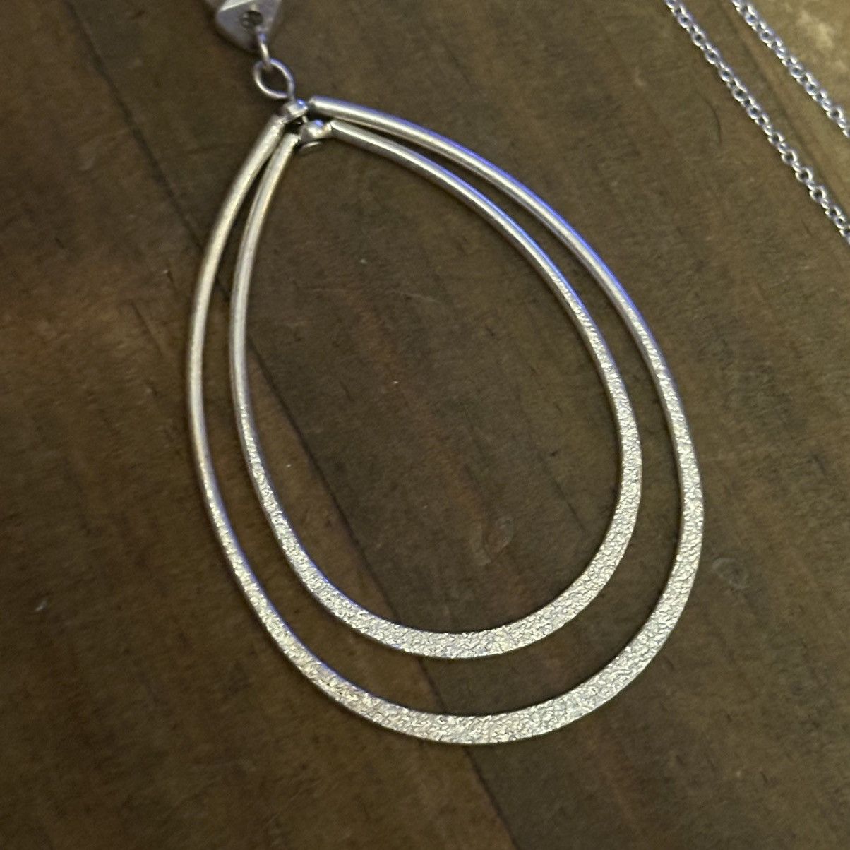 Other Long silver tone double layered teardrop pendant necklace Size ONE SIZE - 4 Thumbnail