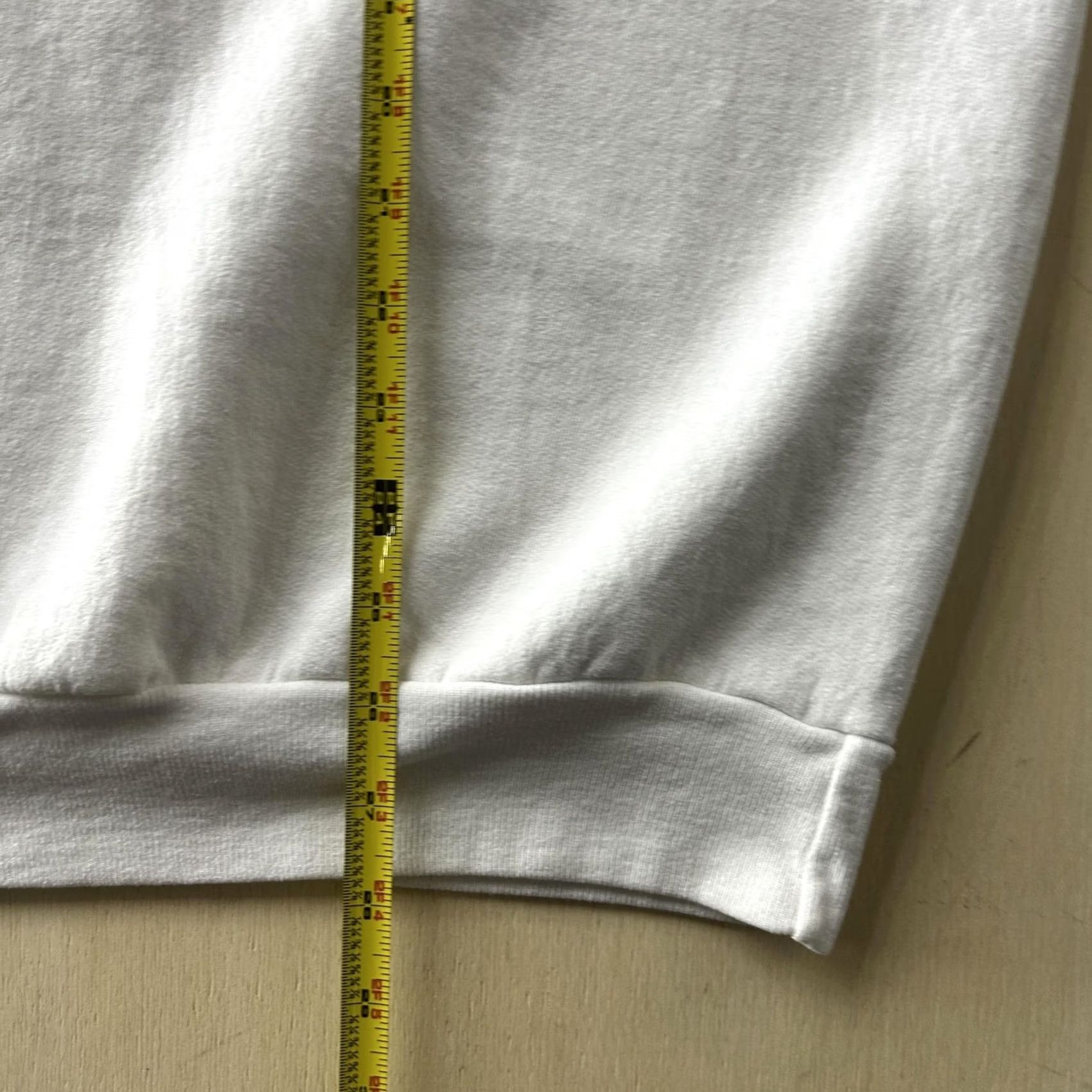 Vintage VINTAGE Ice Skating Embroidered Womens XL White Crewneck Sweatshirt Size XL / US 12-14 / IT 48-50 - 6 Thumbnail