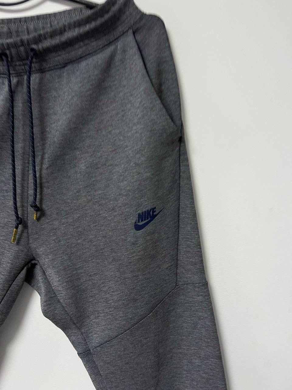 Nike Nike Tech Fleece Pants Gray Joggers Swoosh Activewear Small Size US 30 / EU 46 - 3 Thumbnail