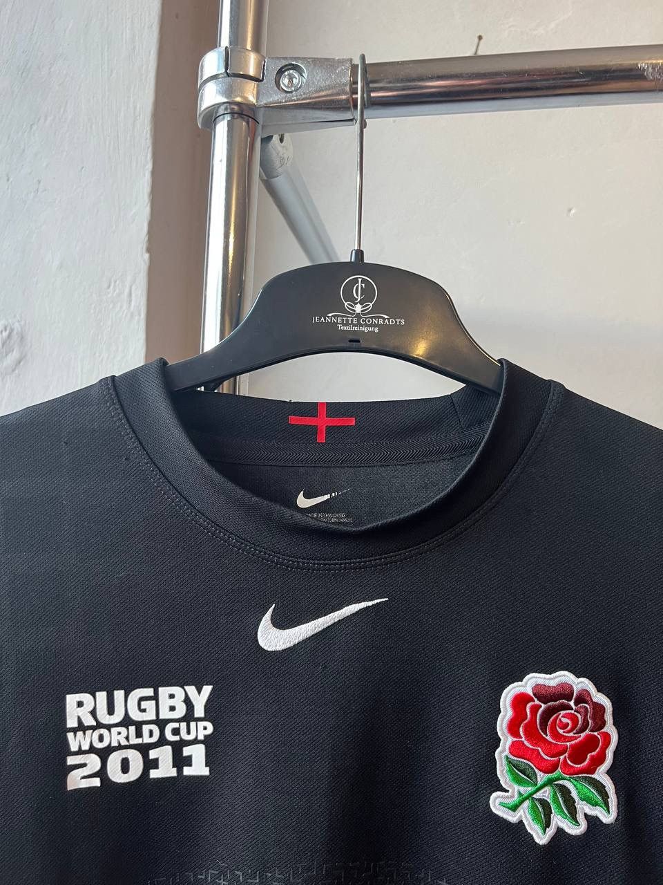Nike 2011 ENGLAND TEAM WORLD CUP AWAY RUGBY NIKE JERSEY SHIRT L Size US L / EU 52-54 / 3 - 4 Thumbnail