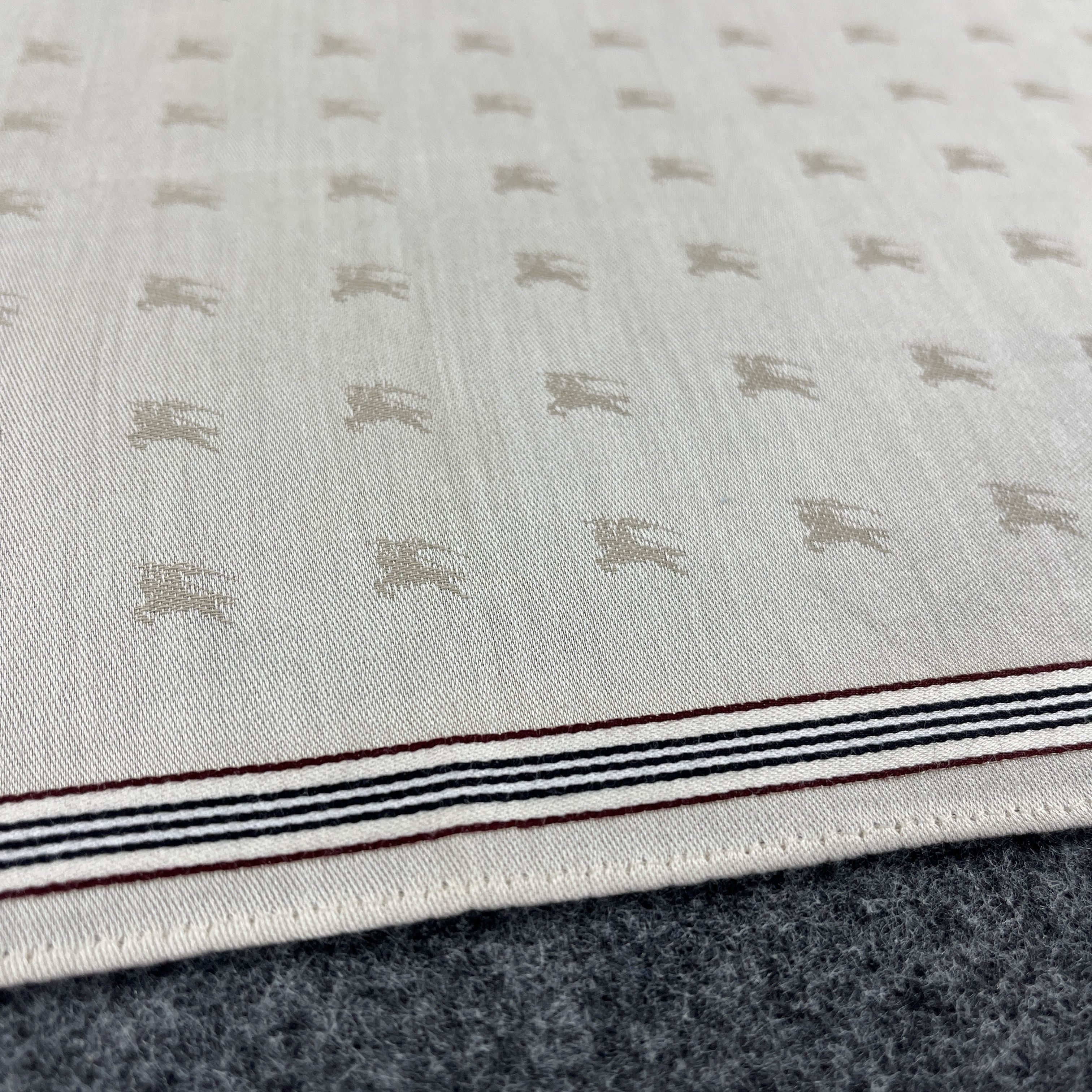 Burberry Burberry Handkerchief / Bandana / Neckerchief B295 Size ONE SIZE - 9 Thumbnail