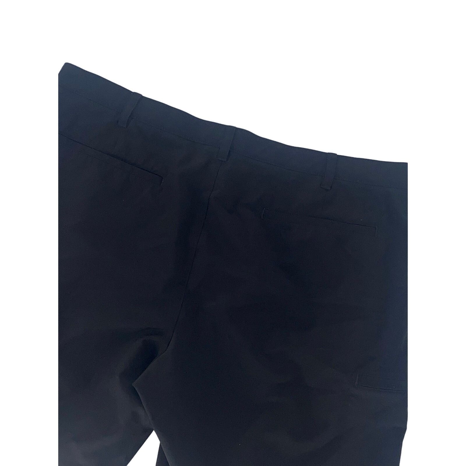 Izod Izod Golf Mens Chino Golf Shorts 42” Size US 42 / EU 58 - 2 Thumbnail