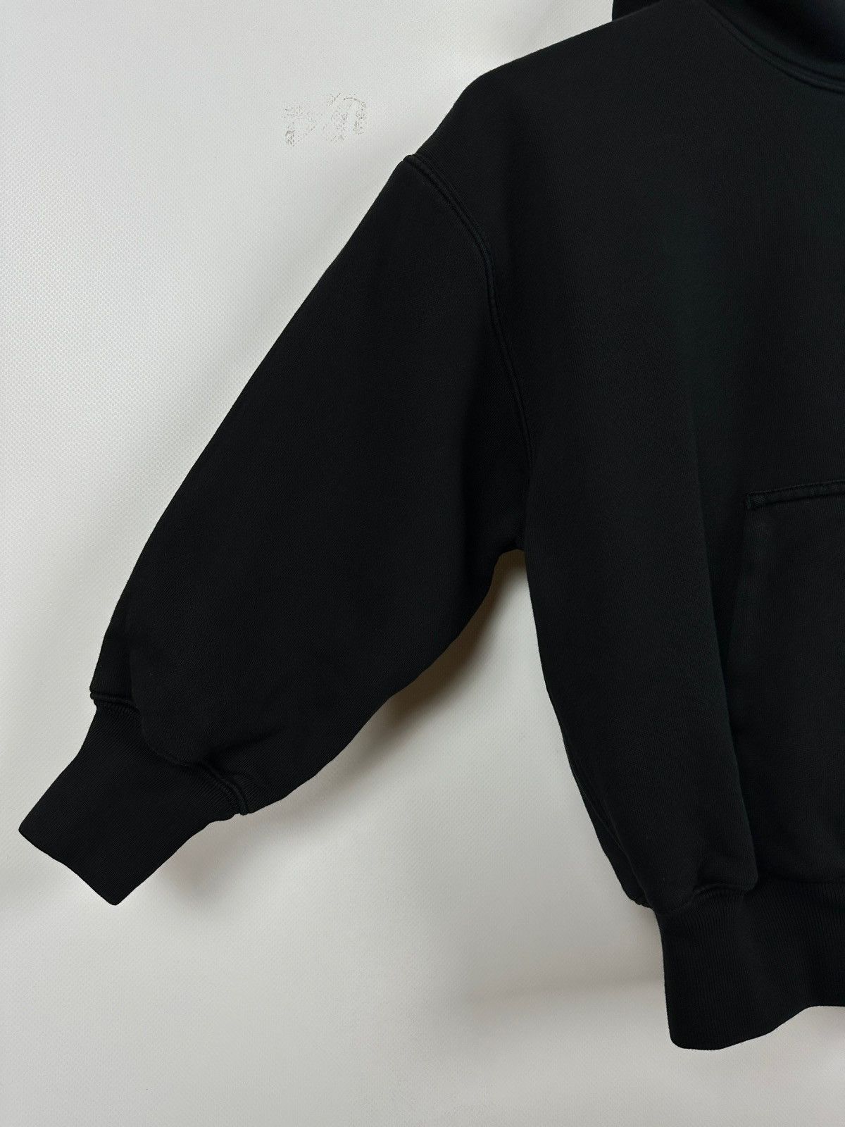 Gap Kids YZY X Gap Black Perfect Hoodie 6-7 years Size US S / EU 44-46 / 1 - 7 Thumbnail