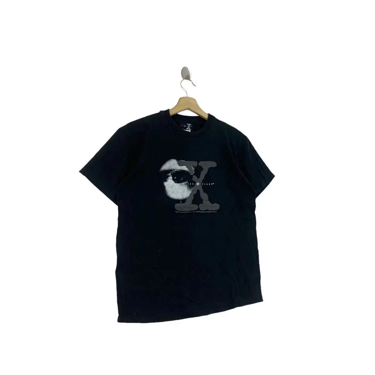 Vintage Vintage 1996 THE X-FILES FBI Supernaturalist Alien Tee Shirt Size US M / EU 48-50 / 2 - 4 Thumbnail