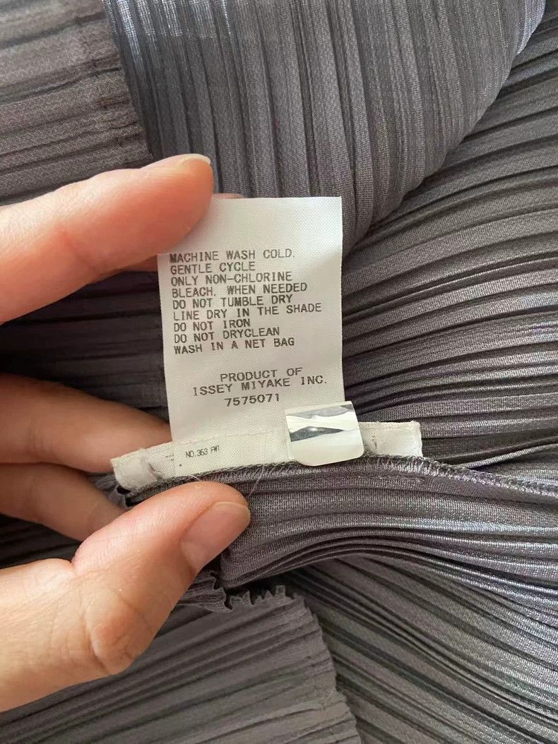 Issey Miyake issey miyake size:3 Grey vest 2506-Nextarrow Size XXS / US 00 / IT 34 - 4 Thumbnail