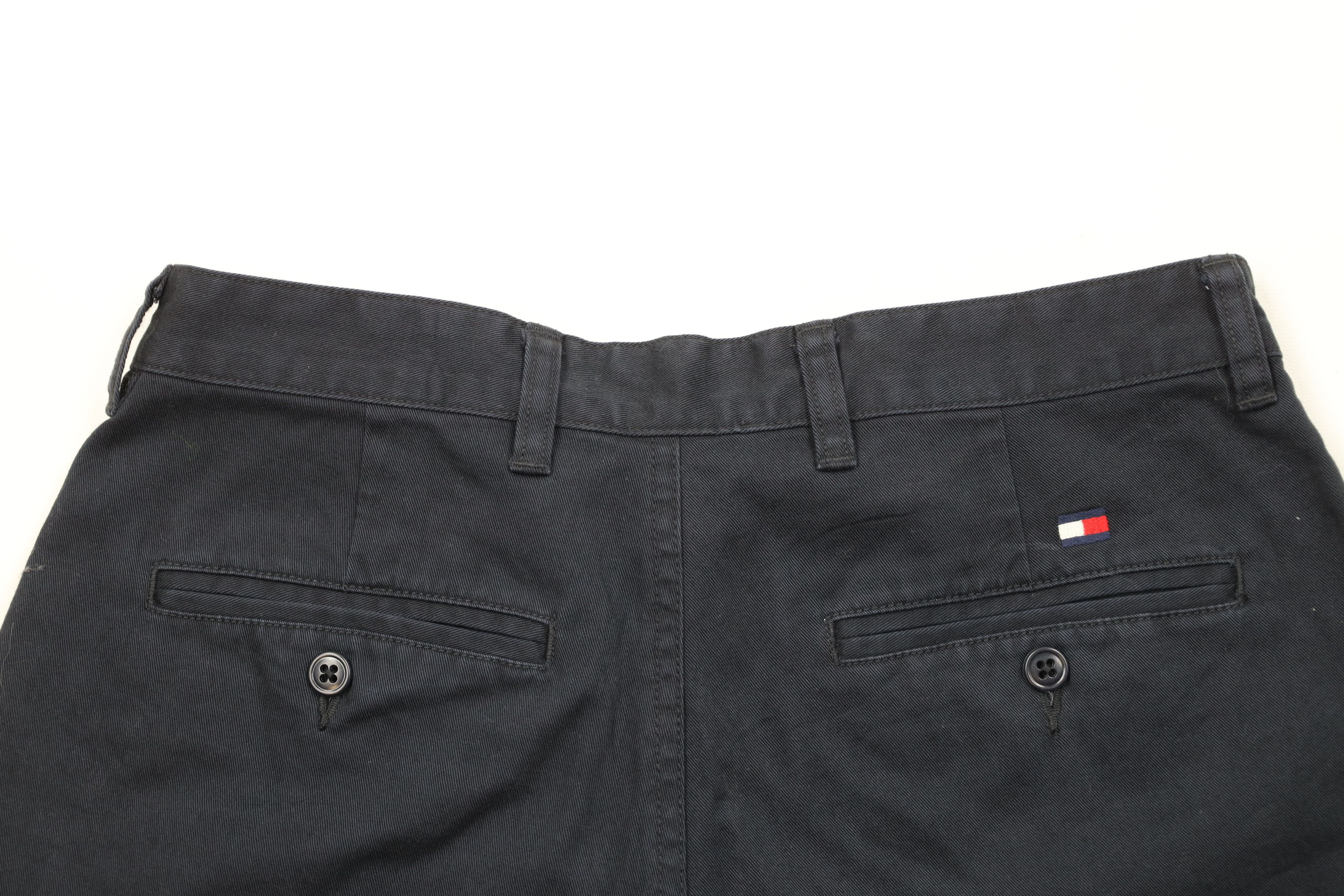 Tommy Hilfiger × Vintage Vintage 90s Tommy Hilfiger Above Knee Chino Shorts Navy Blue Size US 32 / EU 48 - 8 Thumbnail