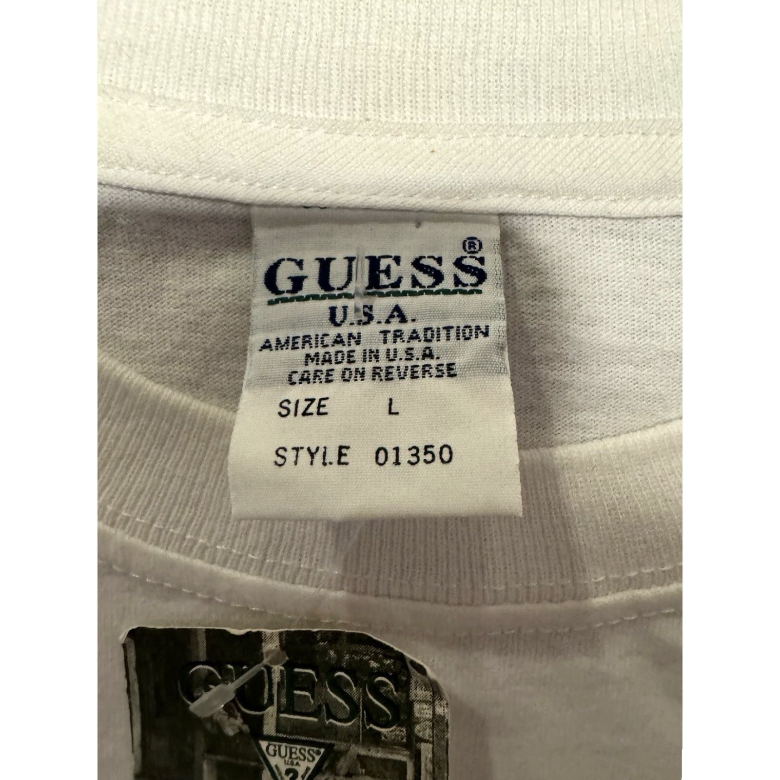 Guess VINTAGE GUESS Graphic T Shirt Size Large 90s Made In USA Size US L / EU 52-54 / 3 - 6 Thumbnail