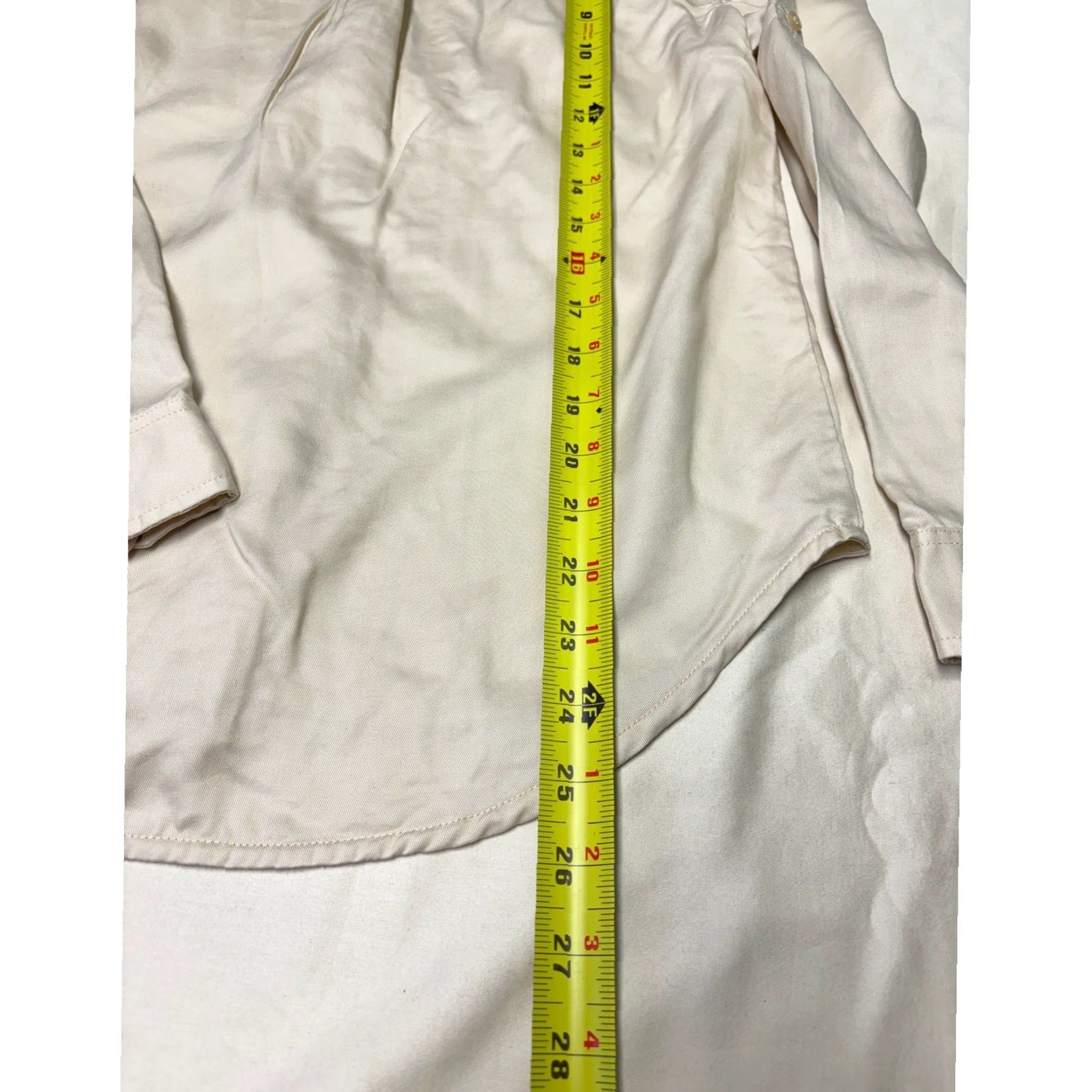 Vintage VINTAGE 5.11 Tactical Womens Lyocell Button-Down Shirt XS Tan Beige Twill Pockets Button-Up Long Sleeve Casual Workwear Travel Size XS Women Size XS / US 0-2 / IT 36-38 - 7 Thumbnail