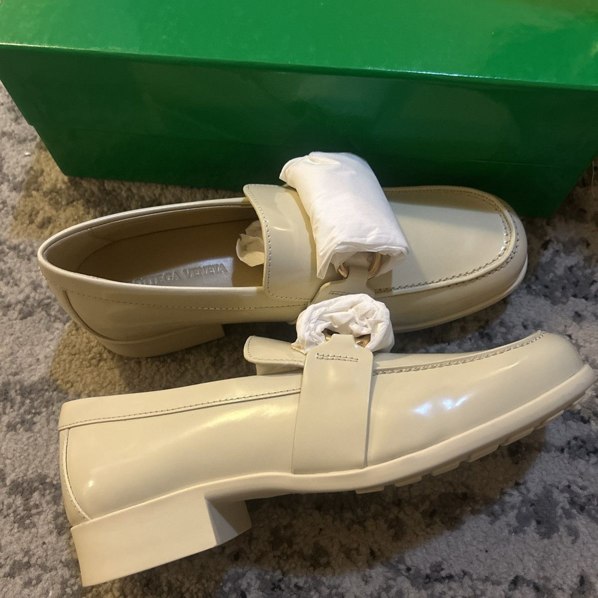 Bottega Veneta Bottega Veneta Monsieur Mocassin Soft Vinyl Butter Loafers Size US 9 / IT 39 - 8 Thumbnail