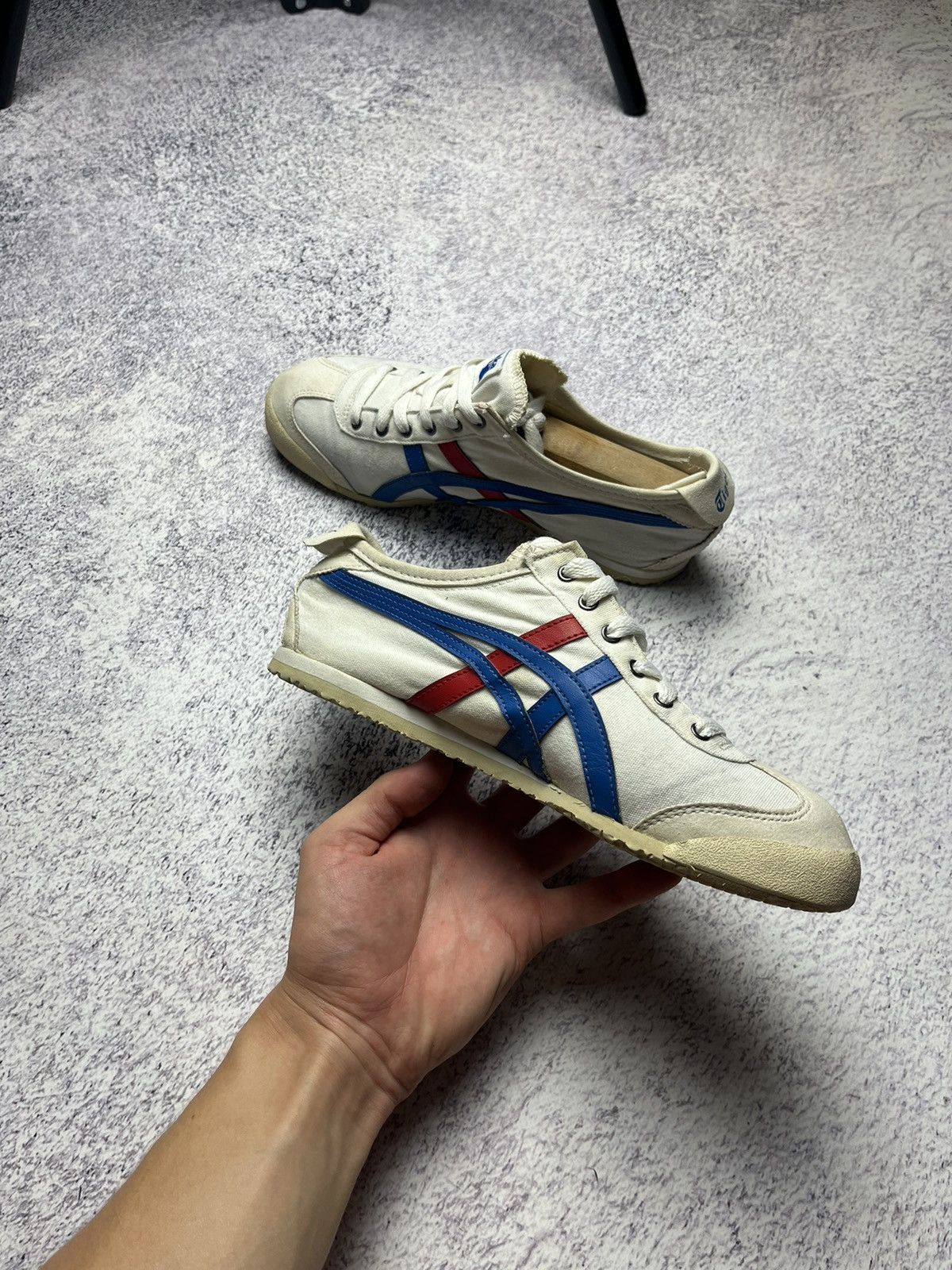 Asics Asics Onitsuka Tiger Mexico 66 Distressed Sneakers 10 Rare Size US 6 / EU 39 - 9 Thumbnail