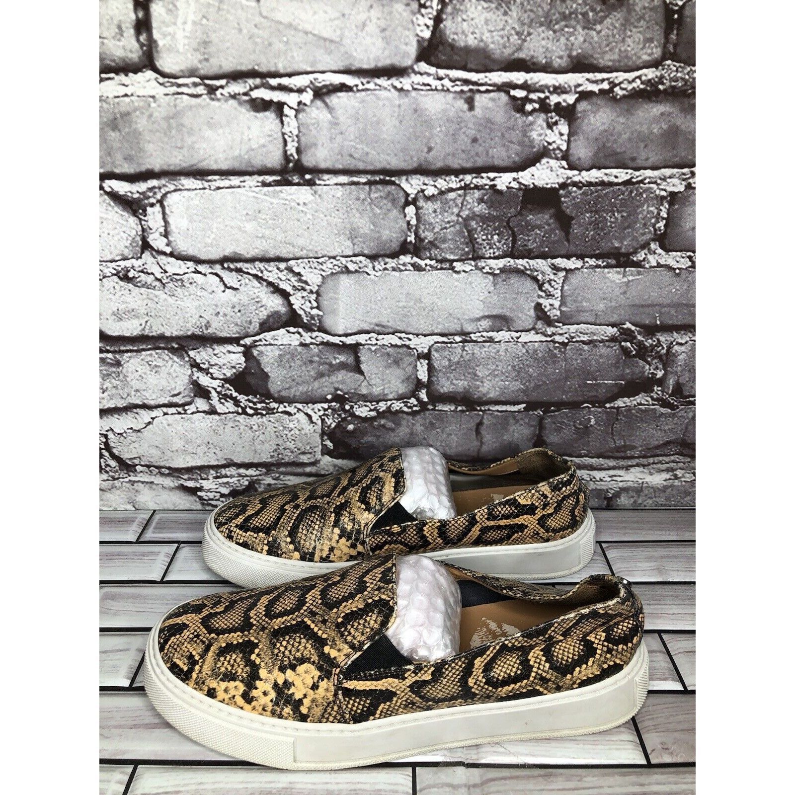 Aquatalia Aquatalia Leopard Print Leather Slip On Casual Sneaker Shoes Size US 8 / IT 38 - 9 Thumbnail