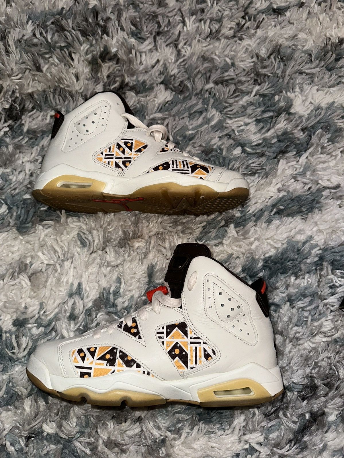 Jordan Brand Size 6.5Y Grade School - Jordan 6 Retro Quai 54 - Sail Gum Size US 6.5 / EU 39-40 - 9 Thumbnail