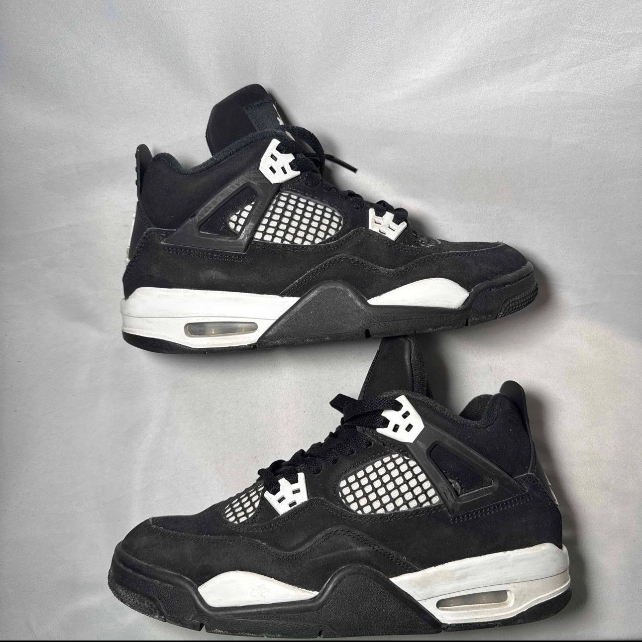 Jordan Brand × Nike Size 7 Nike Air Jordan 4 Retro GS White Thunder Men's Shoes Size US 7 / EU 40 - 2 Thumbnail
