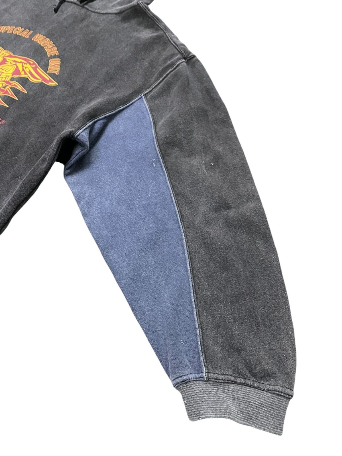 Avirex Vintage Avirex Warfare Sun Faded Layered Hoodie Size US XL / EU 56 / 4 - 10 Thumbnail