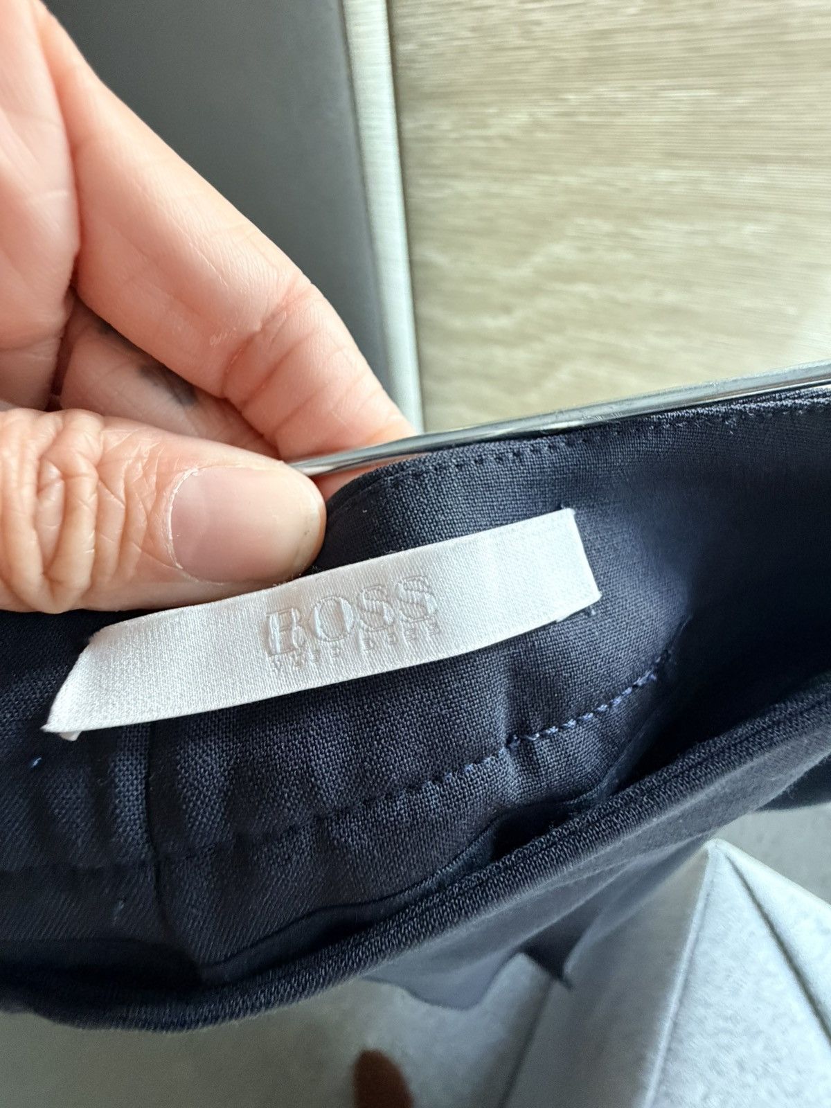 Hugo Boss Hugo boss navy pleated regular fit virgin wool trouser 4 Size 27" / US 4 / IT 40 - 9 Thumbnail