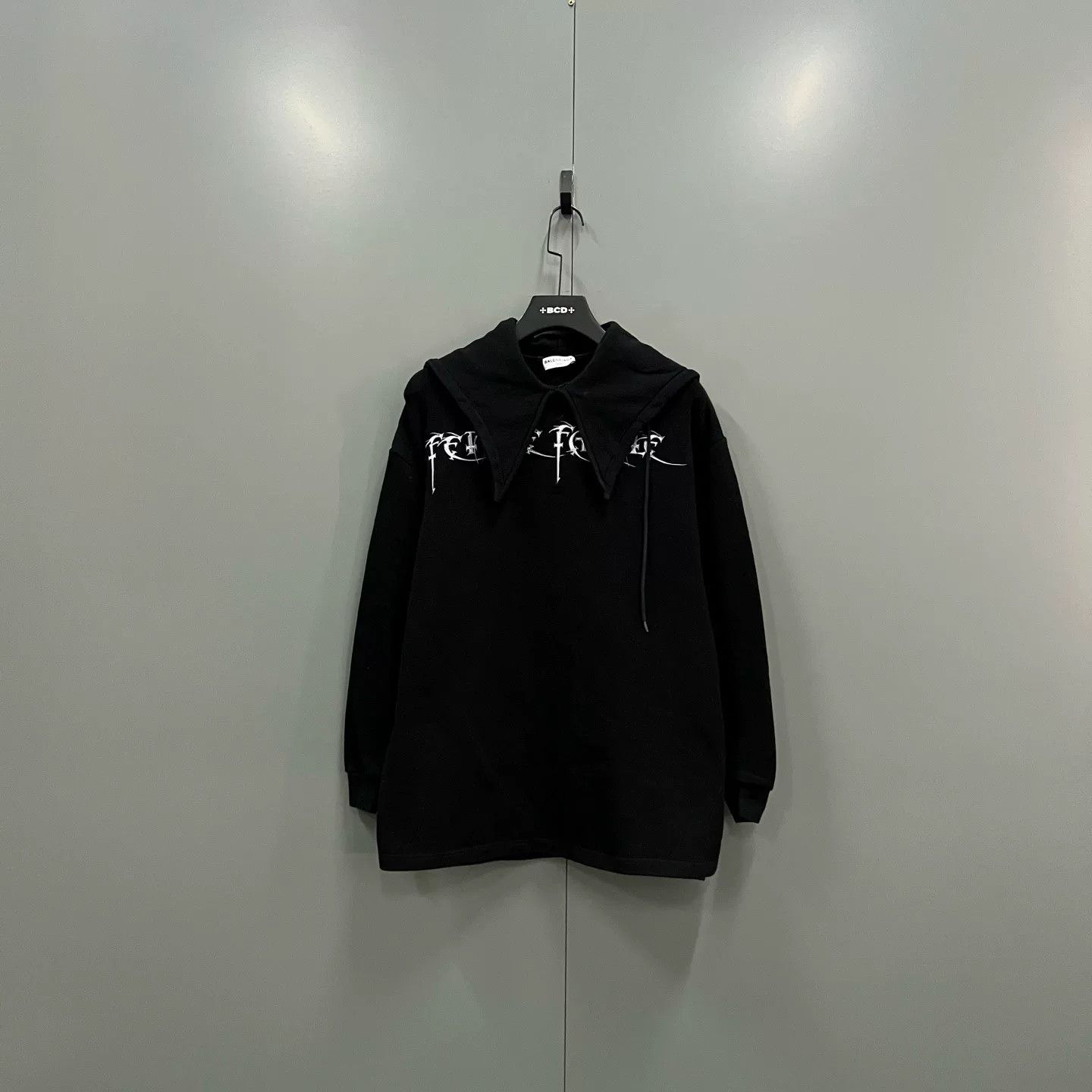 Balenciaga balenciaga black embroidered hoodie size xs Size US XS / EU 42 / 0 - 1 Thumbnail