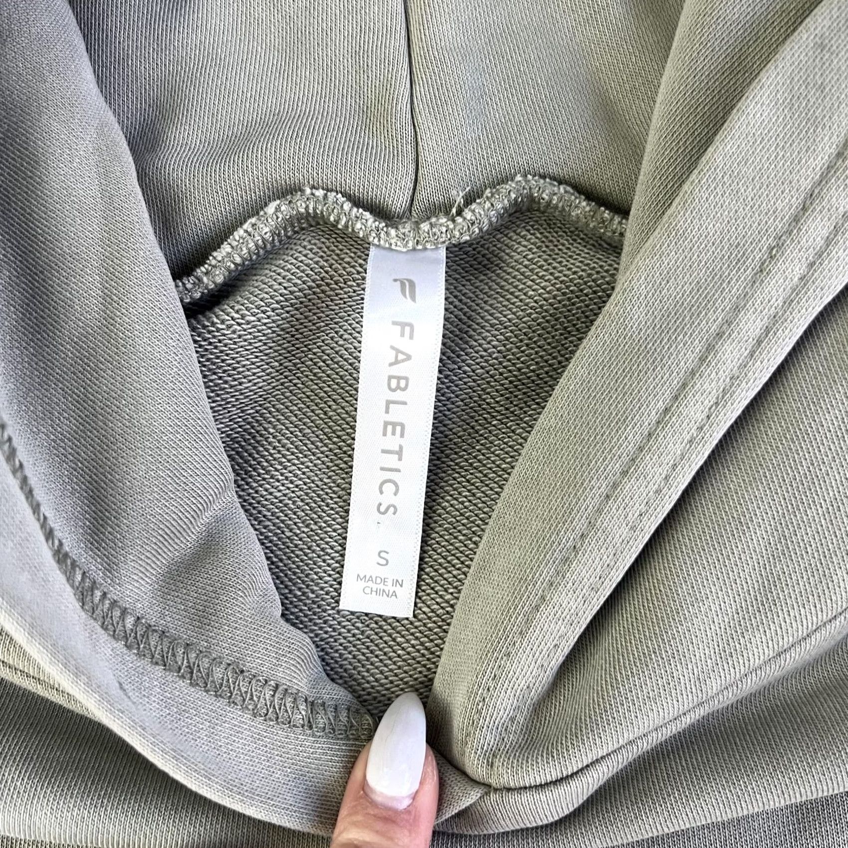 Fabletics Fabletics Hoodie Womens S Beige Sleeveless Pullover Kangaroo Pocket Boxy Hoodie Mens Womens (adjusted) Size S / US 4 / IT 40 - 5 Thumbnail