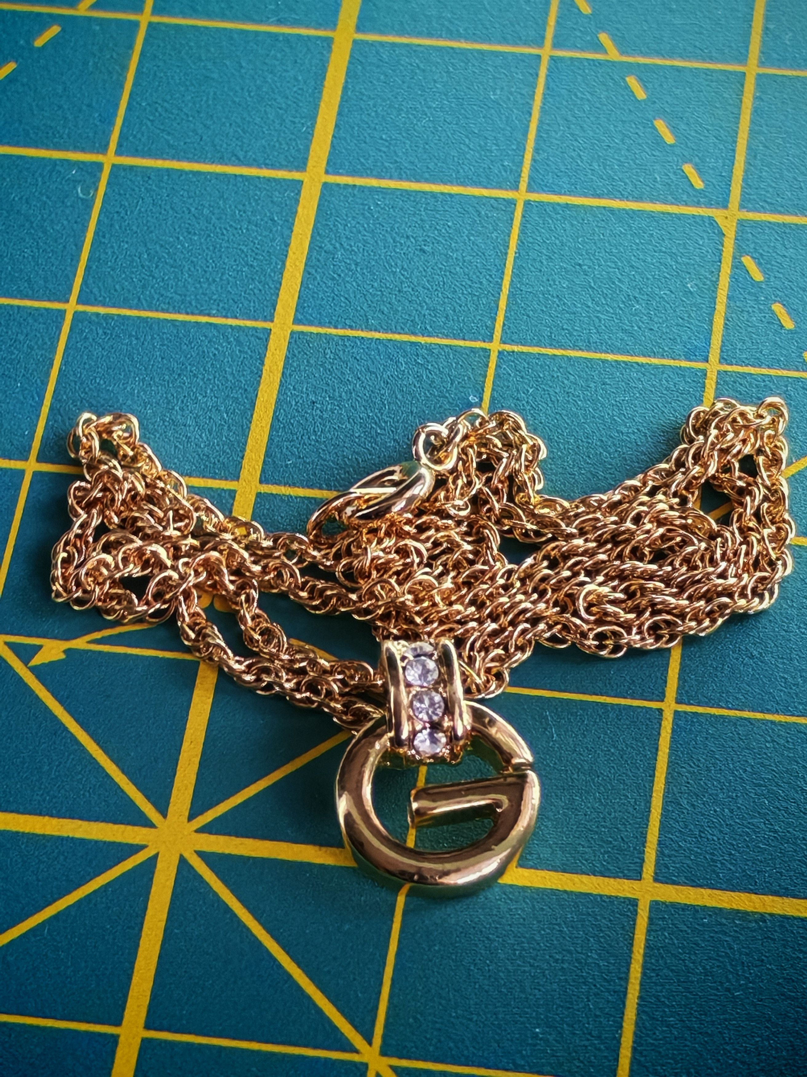Givenchy Givenchy G logo rhinestone vintage necklace GP metal (brass) Size ONE SIZE - 5 Thumbnail