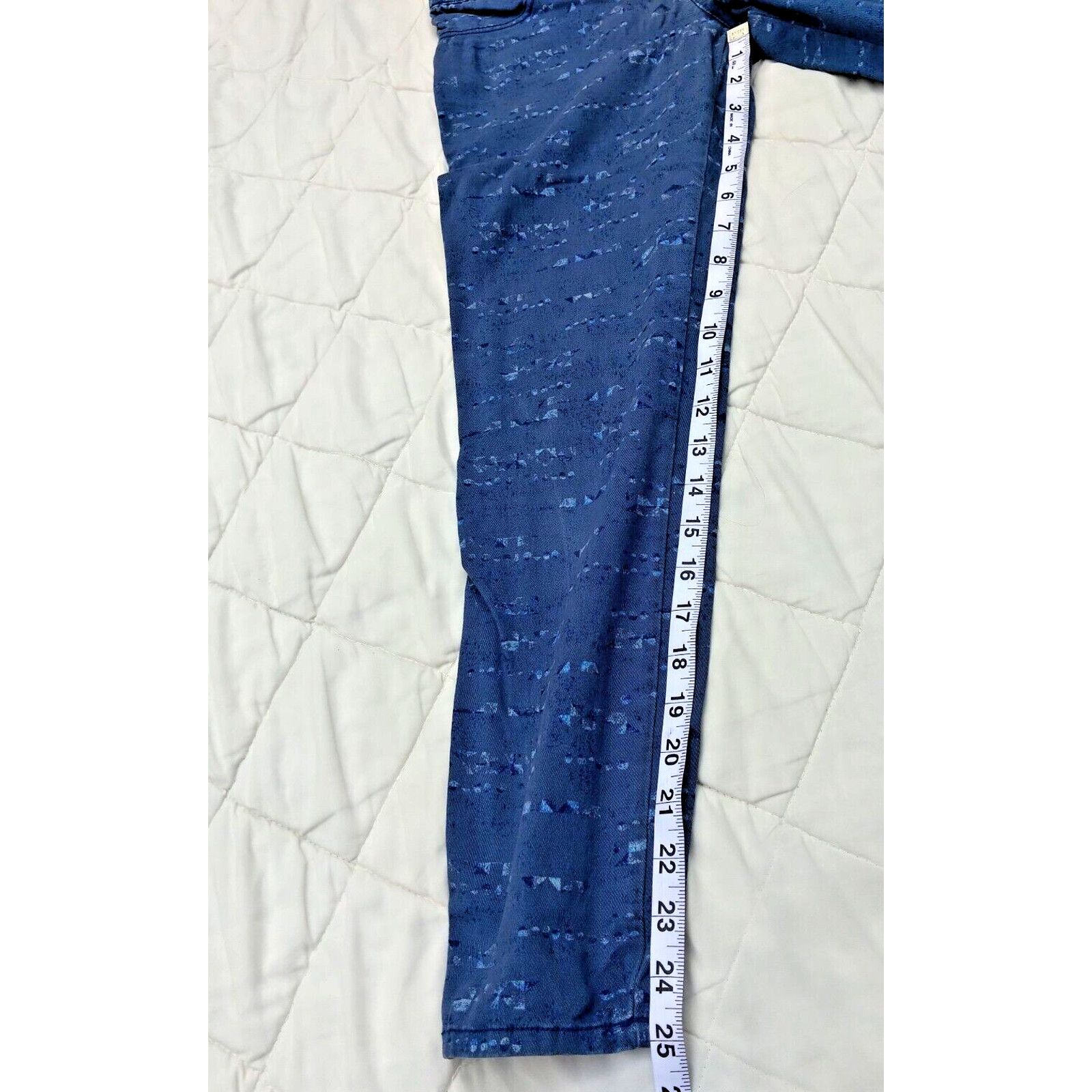 Hollister Women's Hollister Stretch Capri's Size 5 Waist 27 Speckled Size 28" / US 6 / IT 42 - 3 Thumbnail
