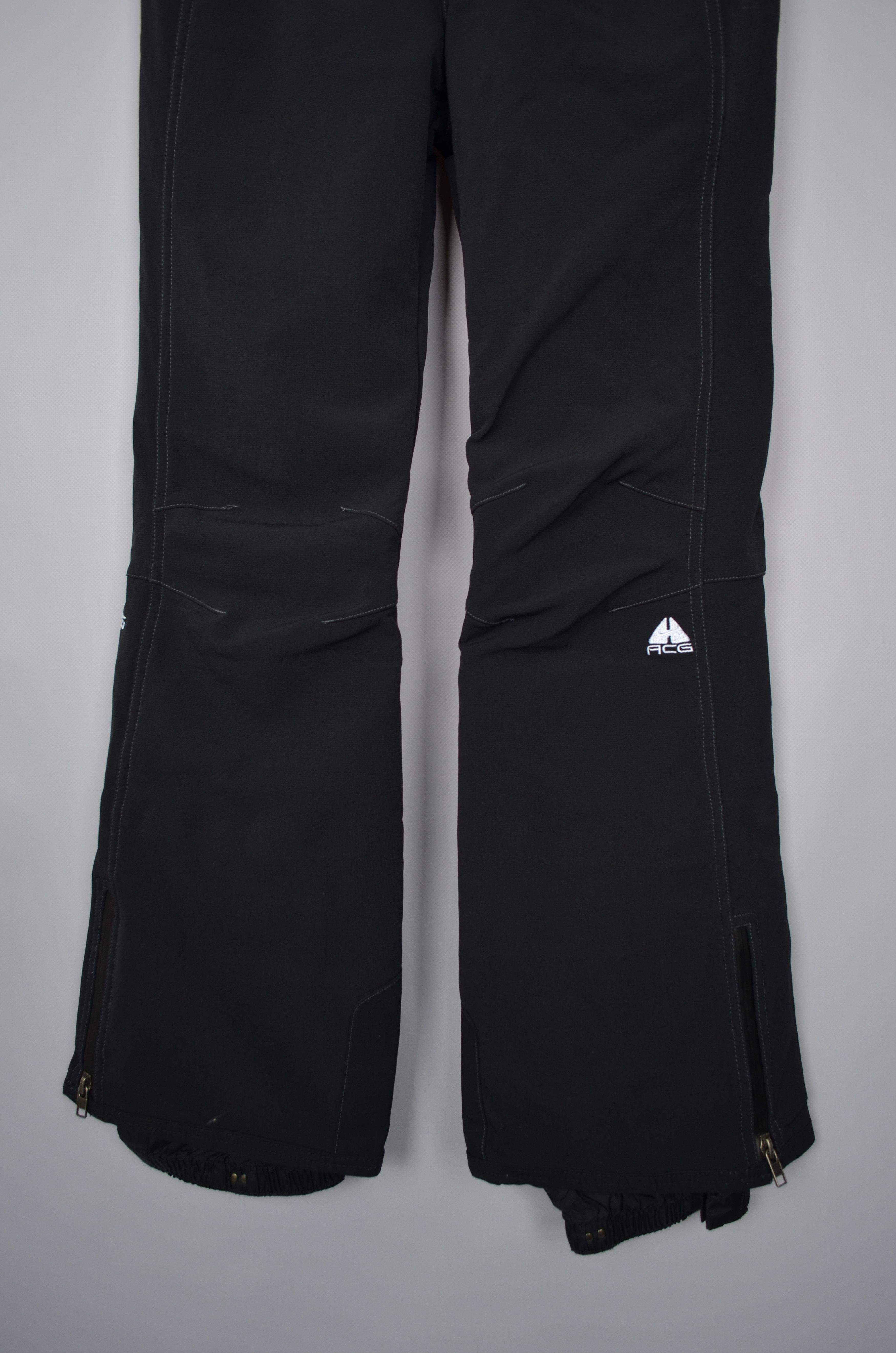 Designer × Nike ACG Nike ACG Softshell Ski Snowboard Snowpants Pants Activewear Size 28" / US 6 / IT 42 - 3 Thumbnail